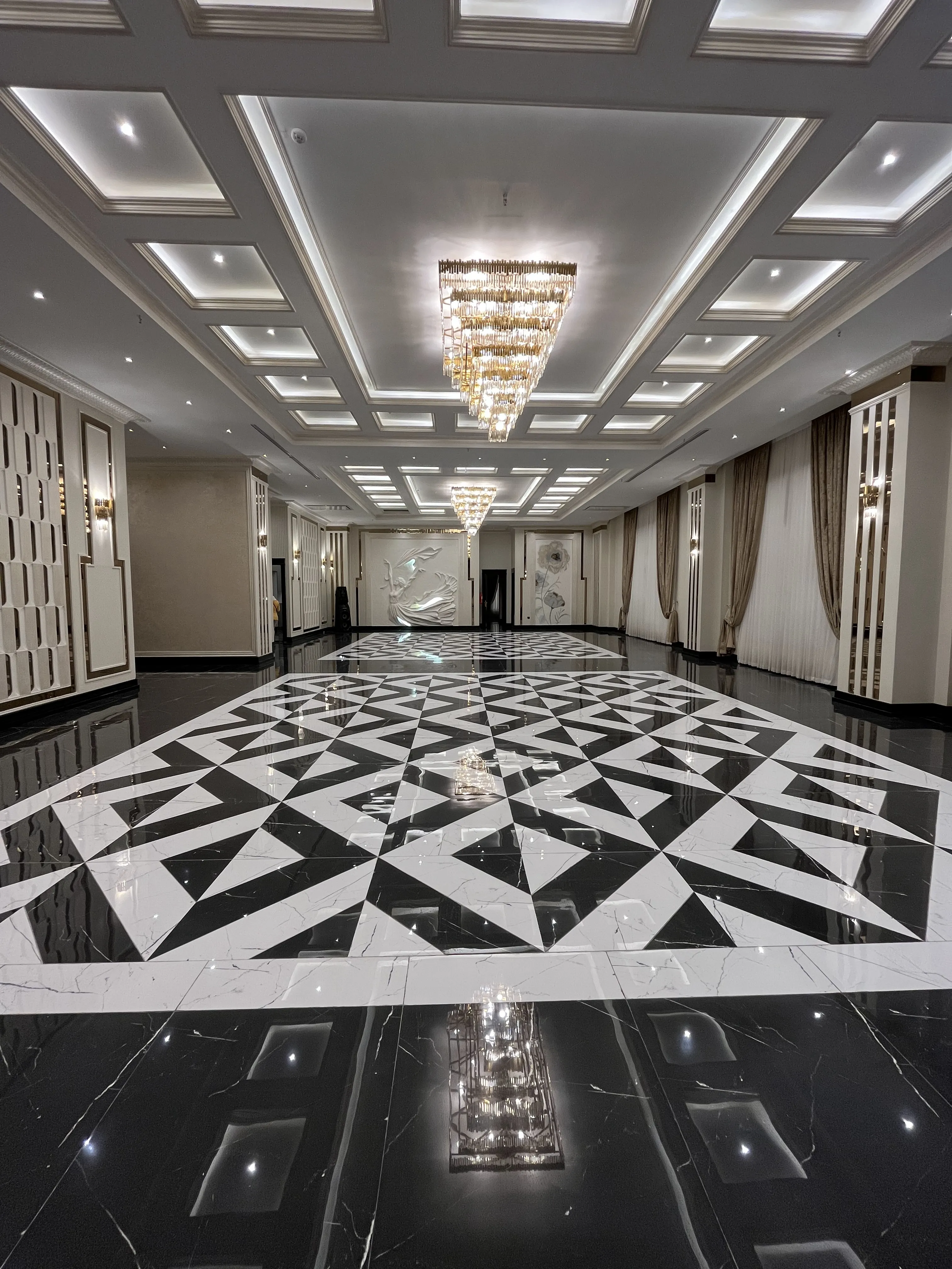 فروش واحد 109 متر رونیکامال در بلوار ارتش