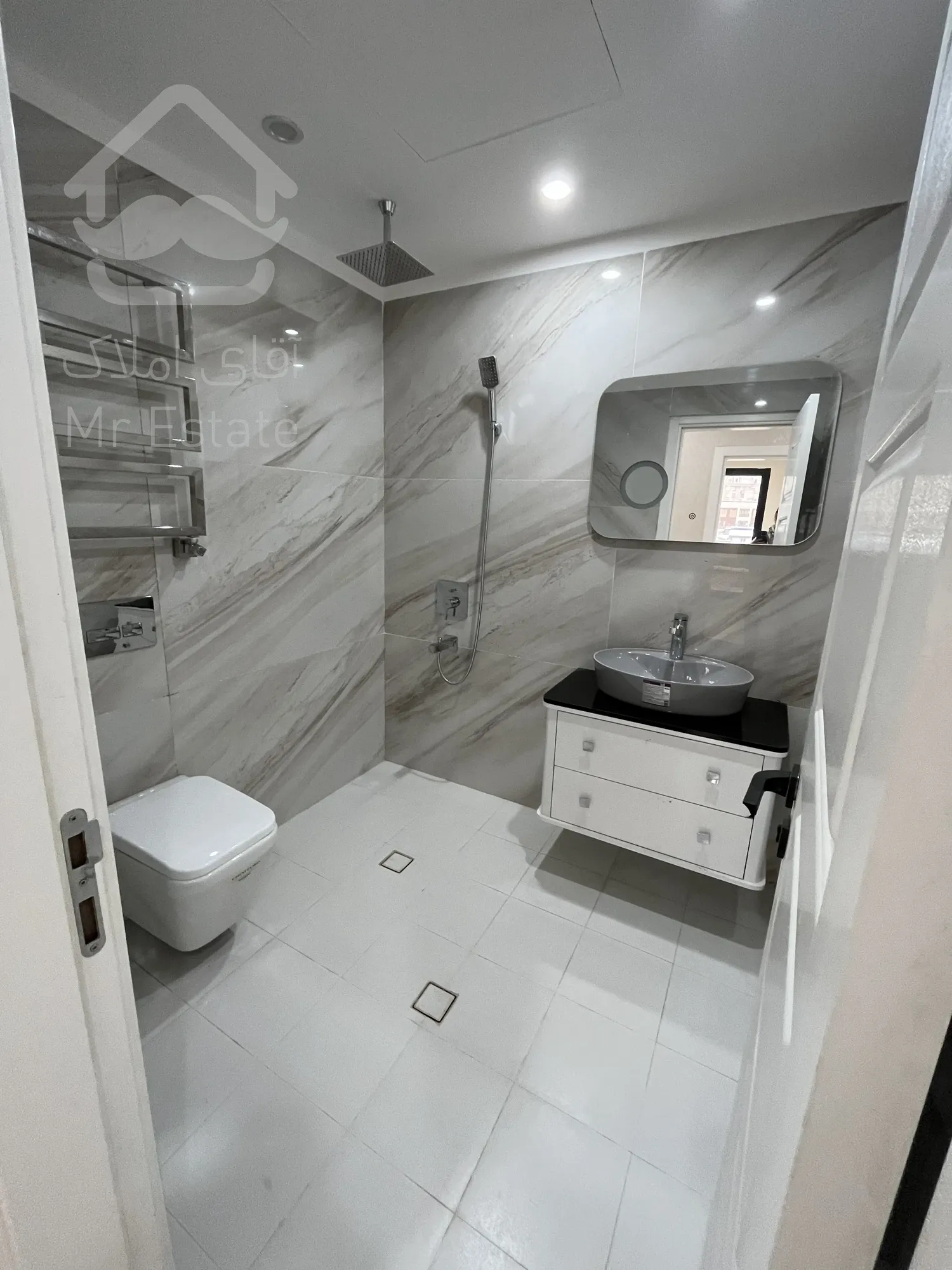 پیش فروش واحد 117 متری 2 خواب شیک با امکانات فول در منطقه لوکس