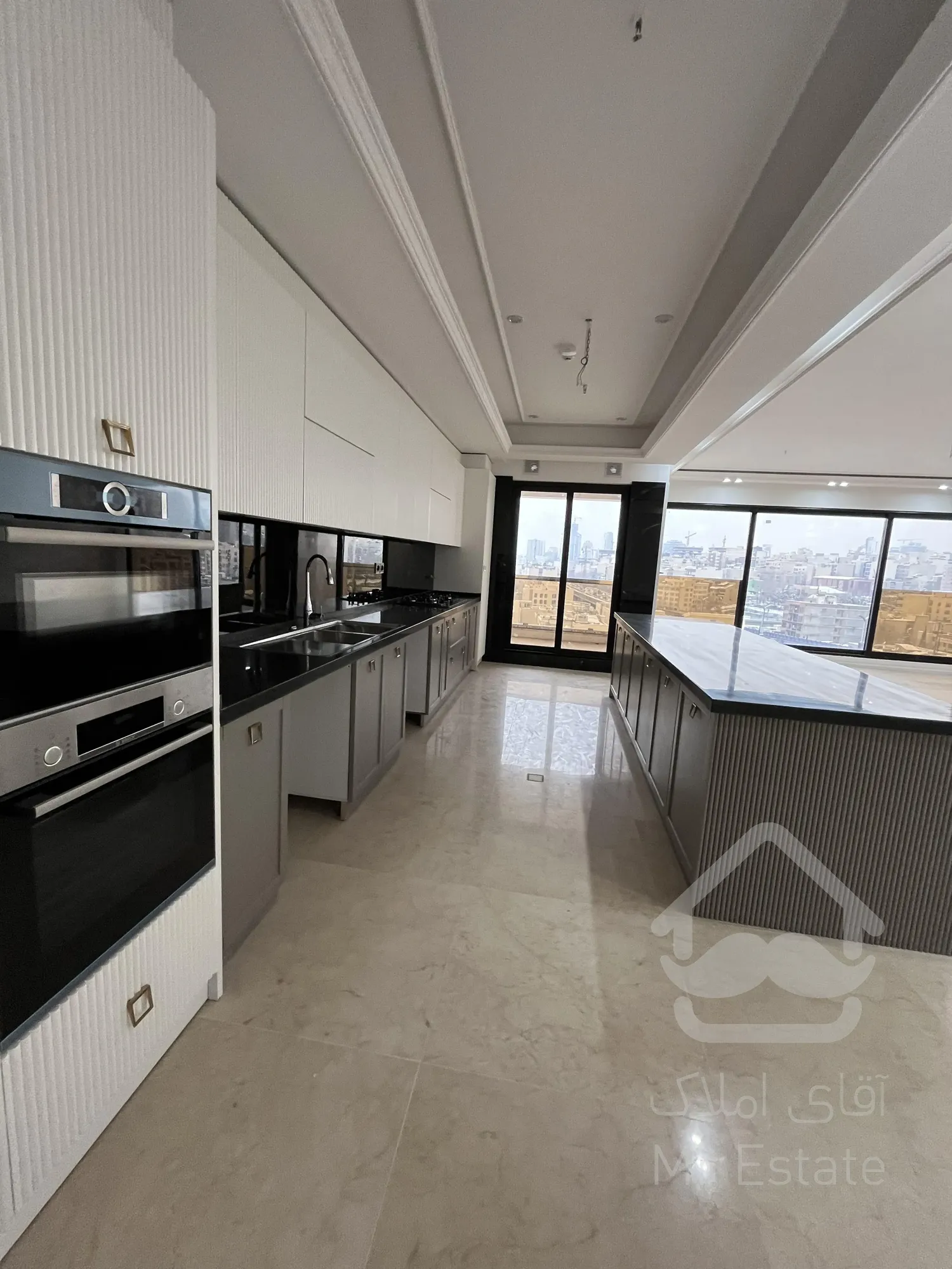 فروش واحد 200 متری رونیکا پالاس قیطریه