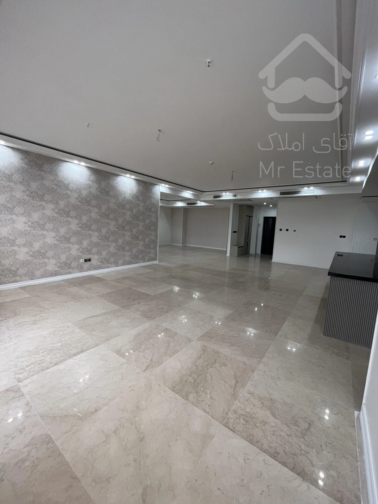 فروش واحد 200 متری رونیکا پالاس قیطریه