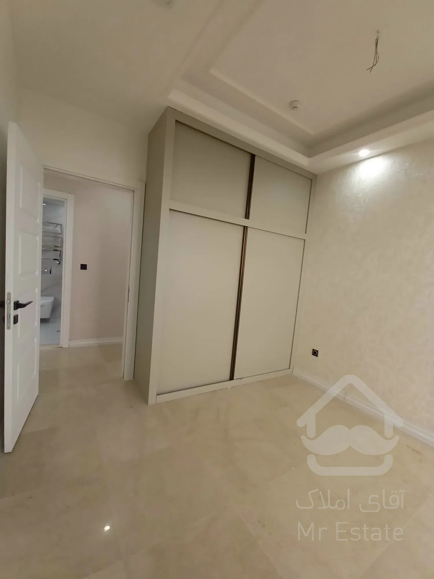 فروش واحد ۲۲۷ متری رونیکا پالاس قیطریه