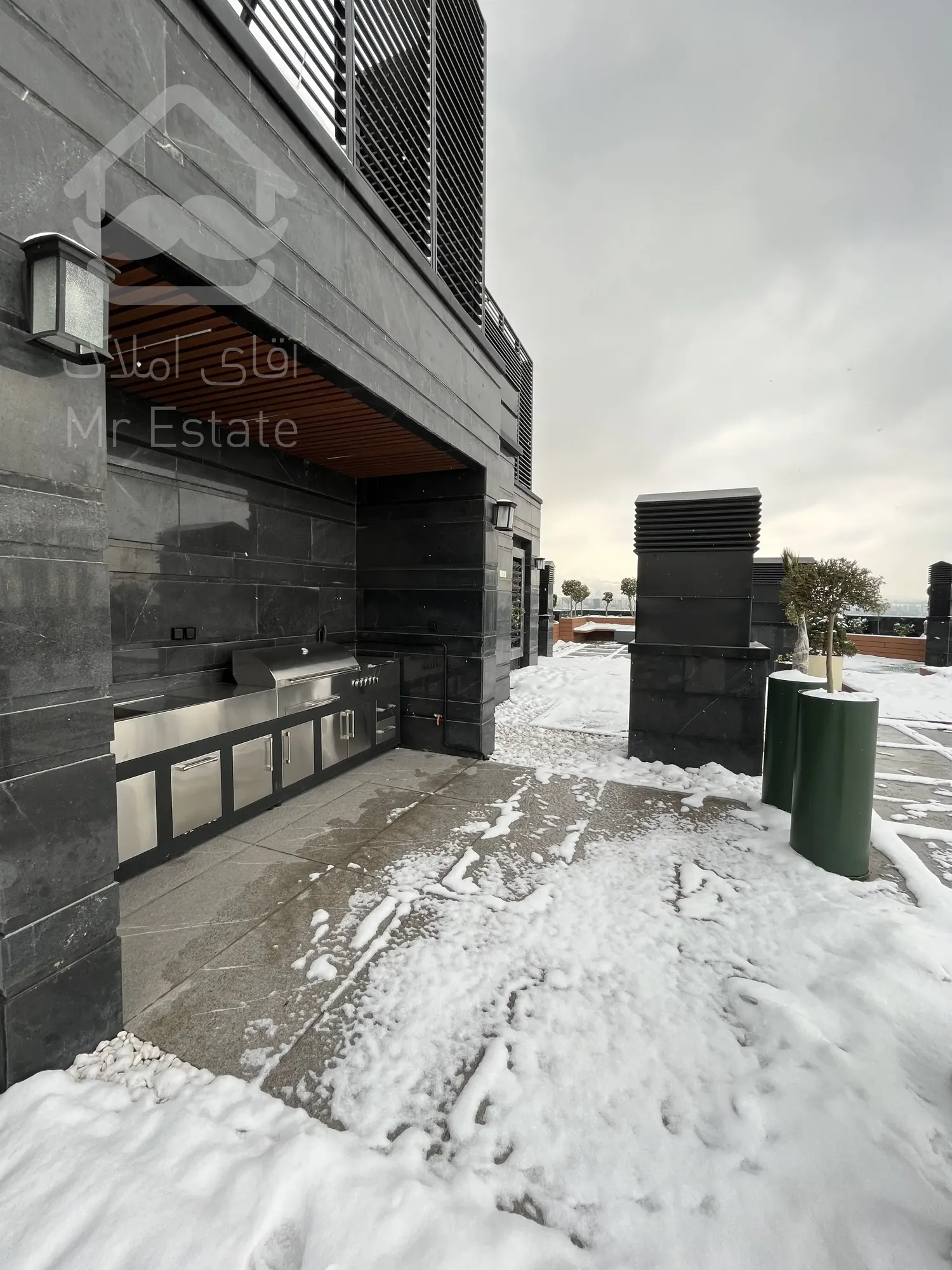 فروش واحد 113 متر رونیکاپالاس در بلوار ارتش