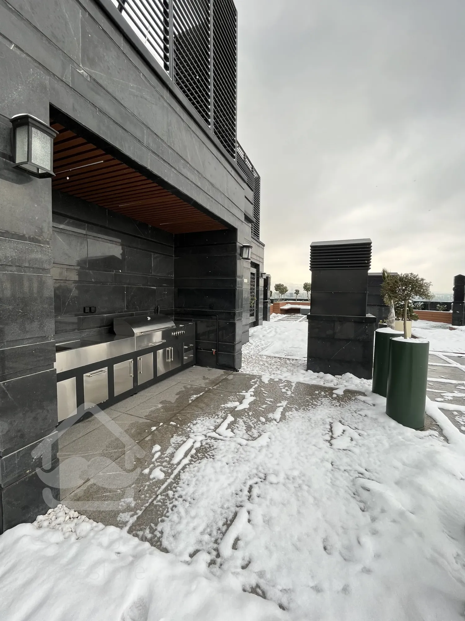 فروش واحد 112 متر رونیکاپالاس در بلوار ارتش