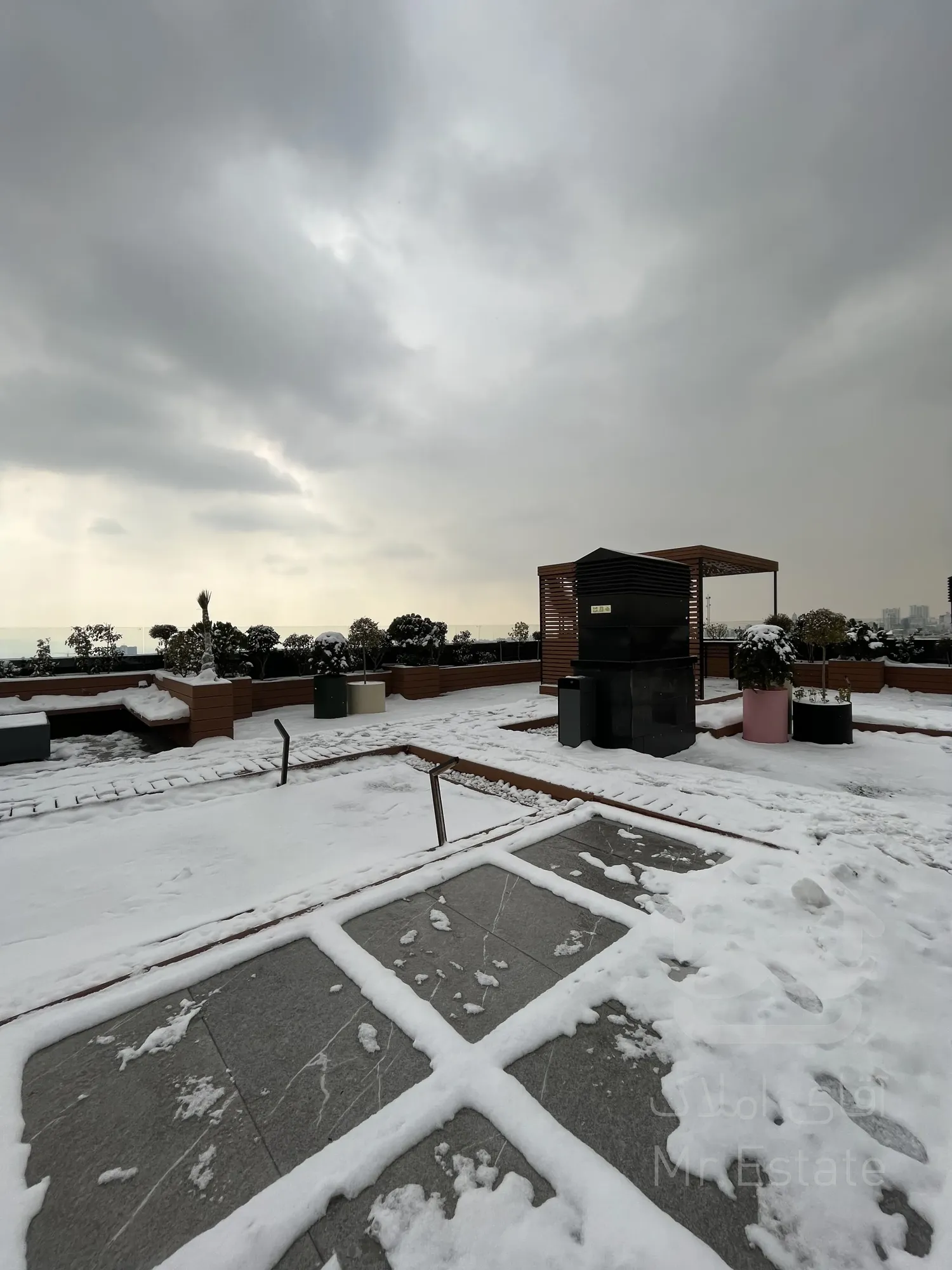 فروش واحد 116 متر رونیکاپالاس در بلوار ارتش