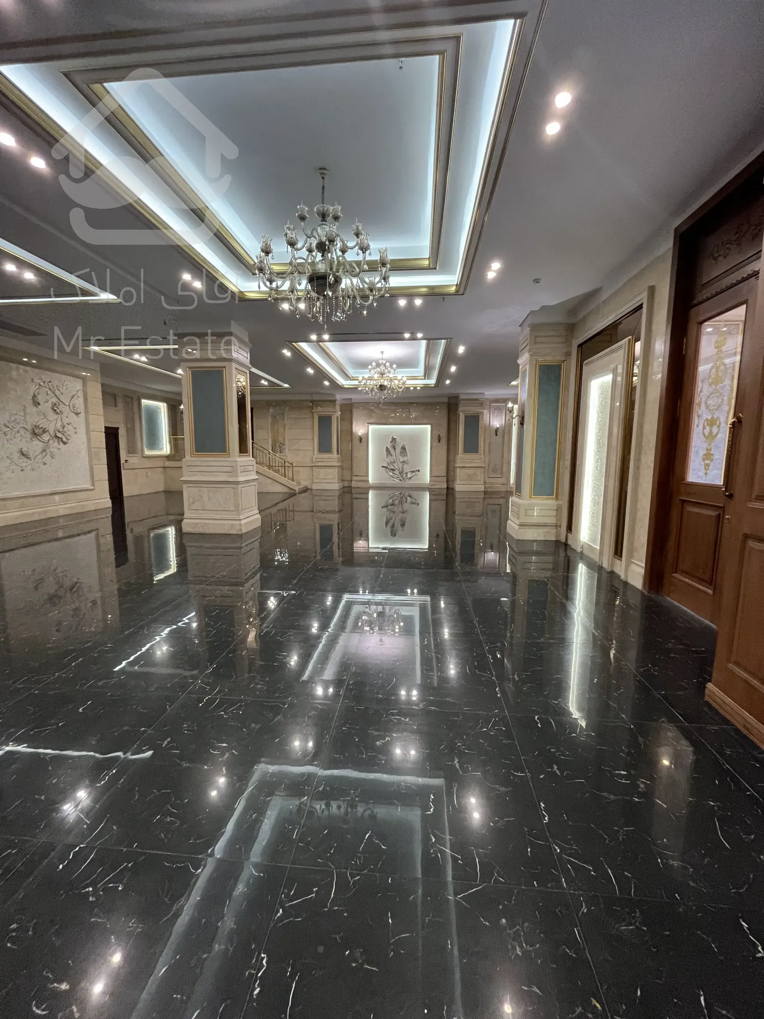 پیش فروش آپارتمان ۲۳۰ متری فول هتلینگ سه خواب در رونیکا پالاس لاله