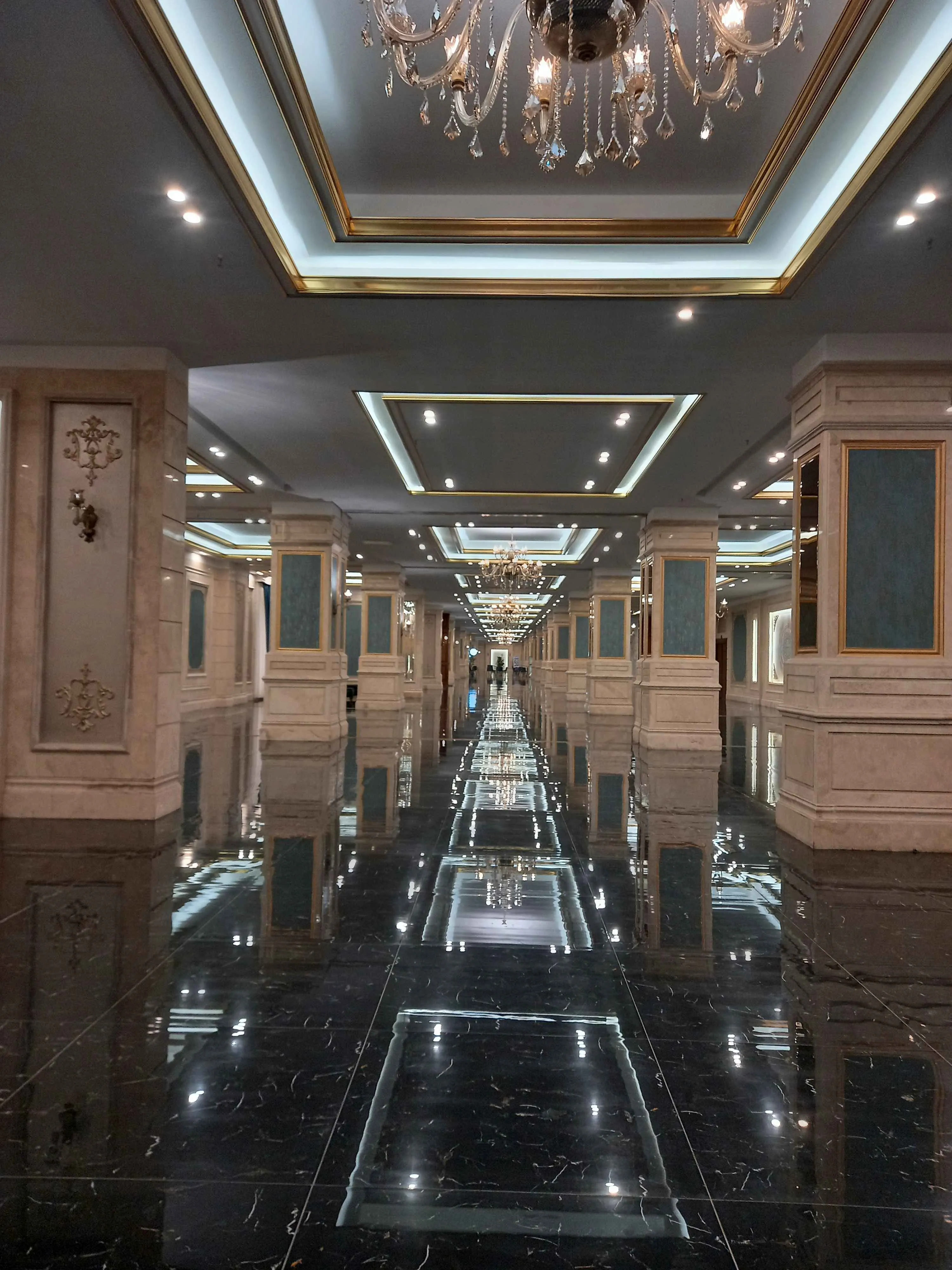 پیش خرید 120 متر 2 خواب در برج هتلینگ رونیکا دردشت