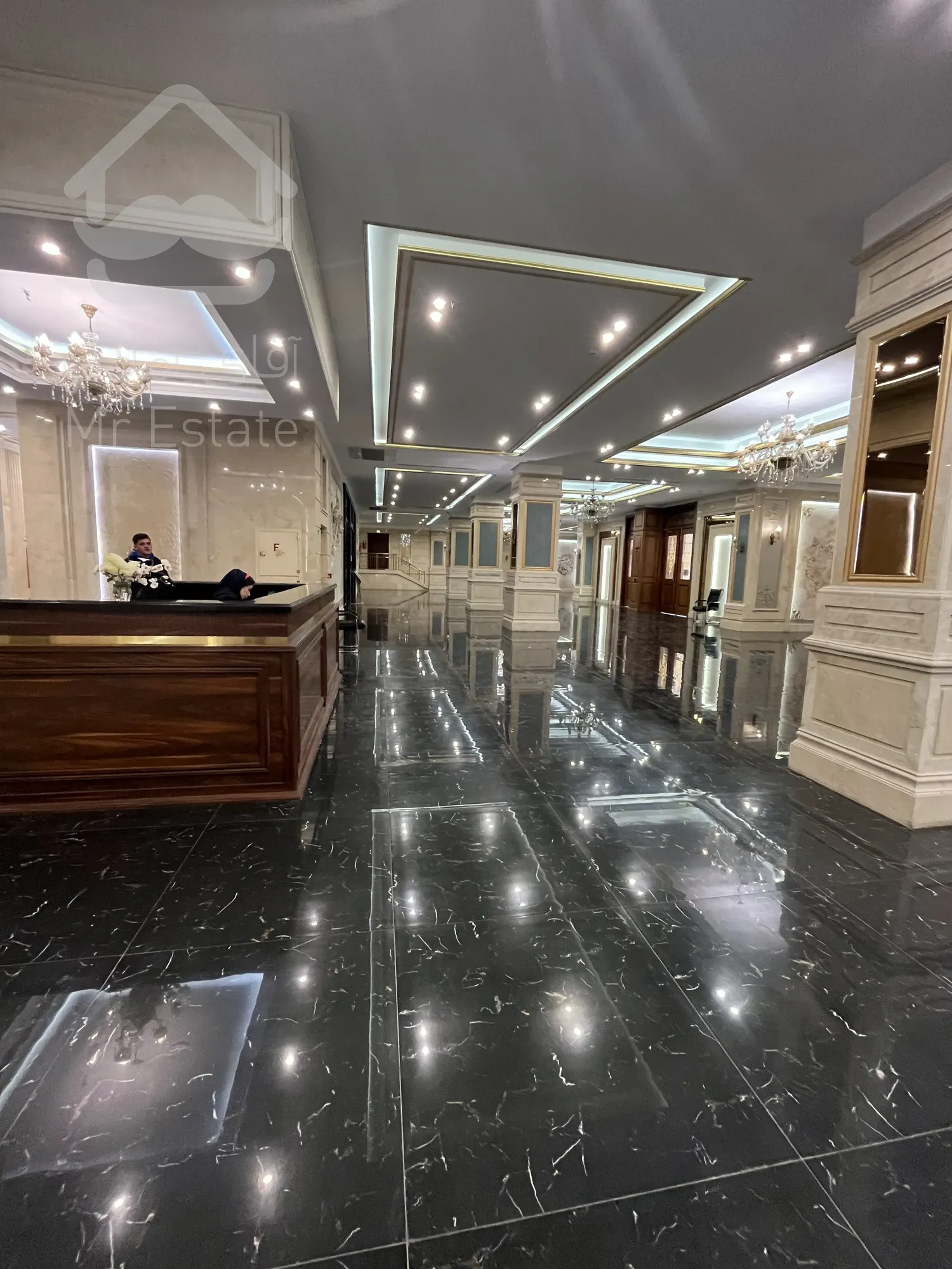 پیش فروش آپارتمان 117 متری فول هتلینگ در شهرک لاله