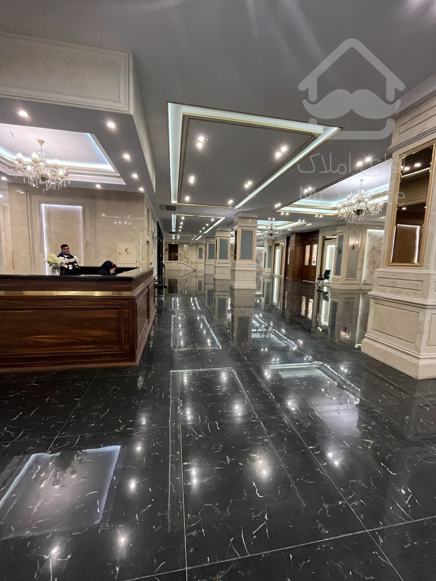 فروش آپارتمان 122 متری لوکس دو خواب در بلوار کوهک