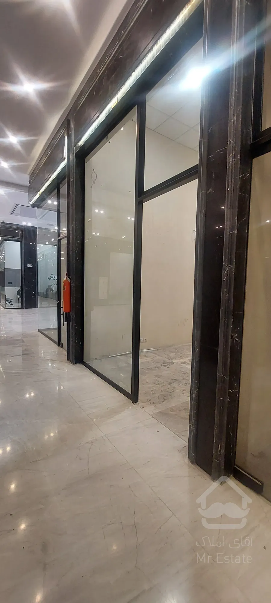 پیش فروش مغازه 33 متری با شرایط اقساطی در رونیکاپالاس پونک