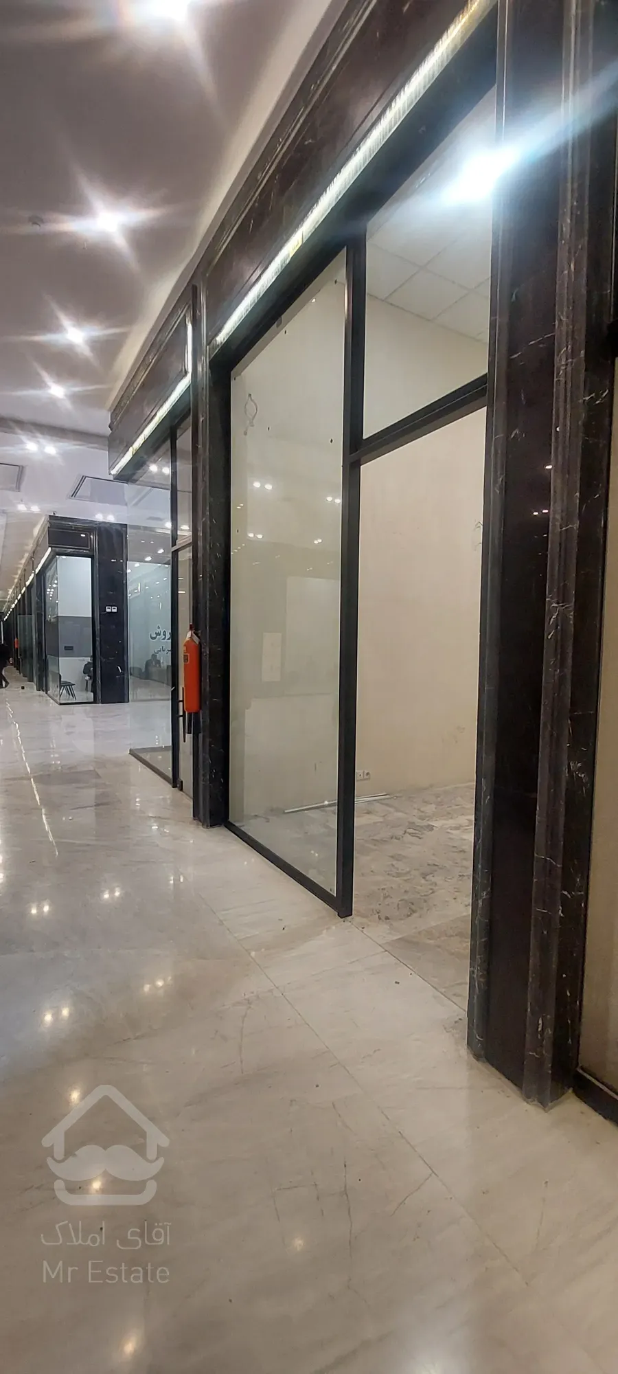 اجاره مغازه 69 متری در رونیکا مال پاسداران