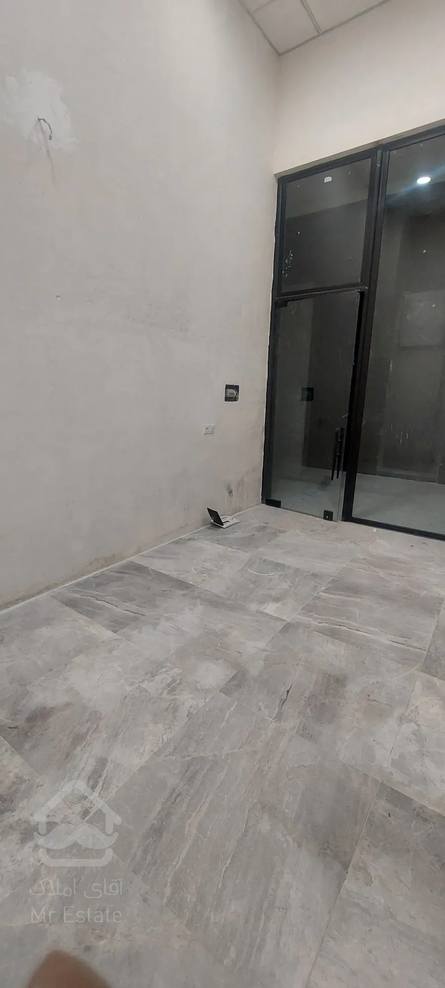 اجاره واحد 16 متر تجاری رونیکامال در هروی