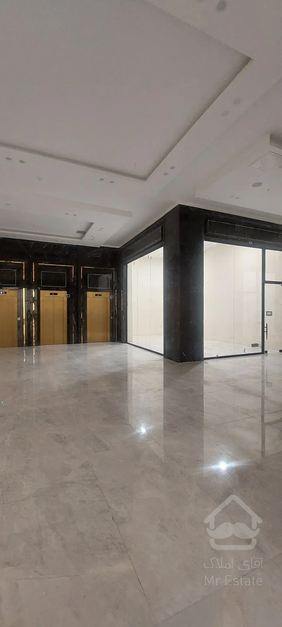 اجاره باب مغازه 40 متر رونیکامال در هروی