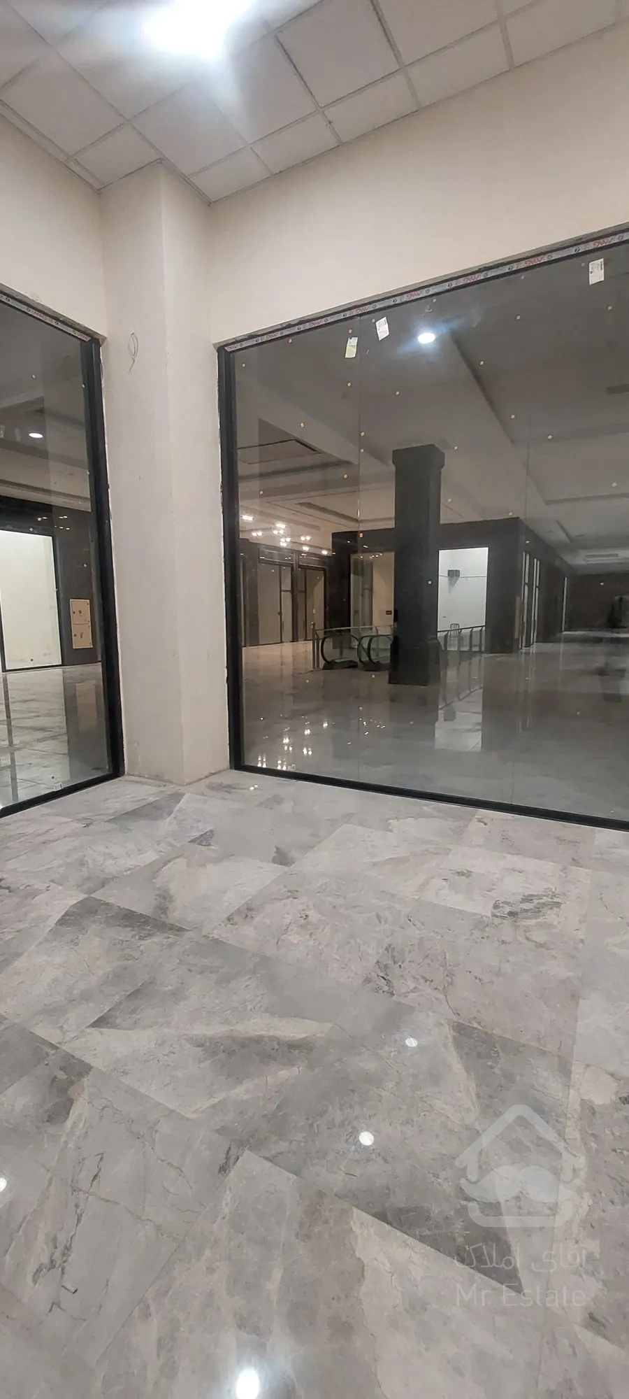 فروش اقساطی تجاری 36 متری در رونیکامال هروی