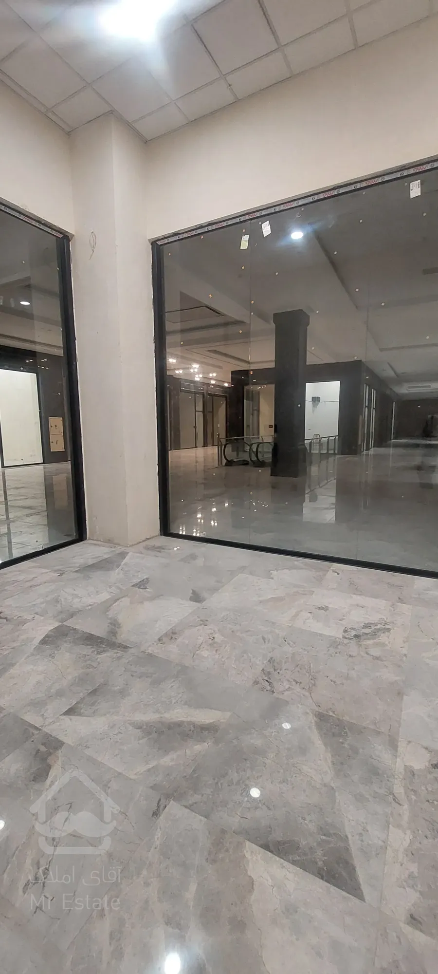 فروش مغازه 19 متریی با شرایط پرداخت اقساط در رونیکا مال هروی