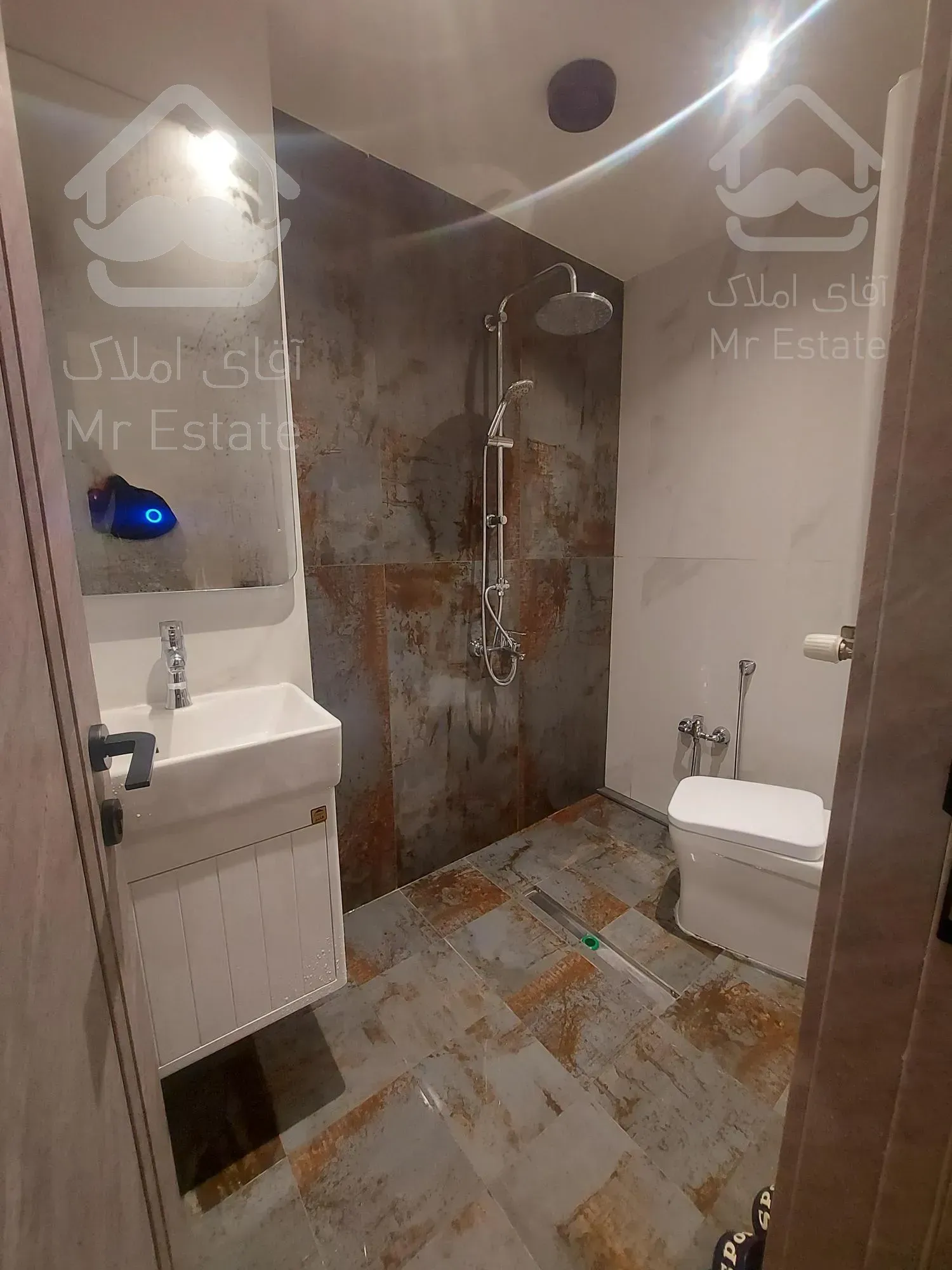 اجاره واحد ۱۳۰متر ۳خواب بهترین لوکیشن سعادت آباد