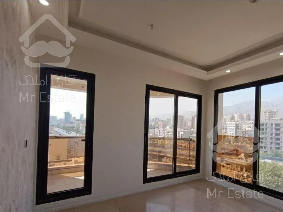 ۱۵۰ متری /چشم انداز چیتگر/ محضری/زمین‌تراکم