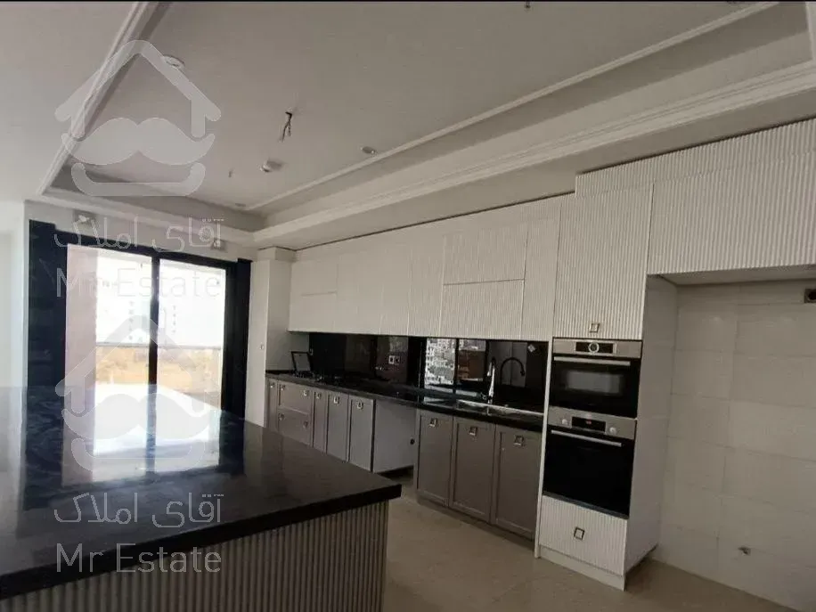 ۱۵۰ متری /چشم انداز چیتگر/ محضری/زمین‌تراکم