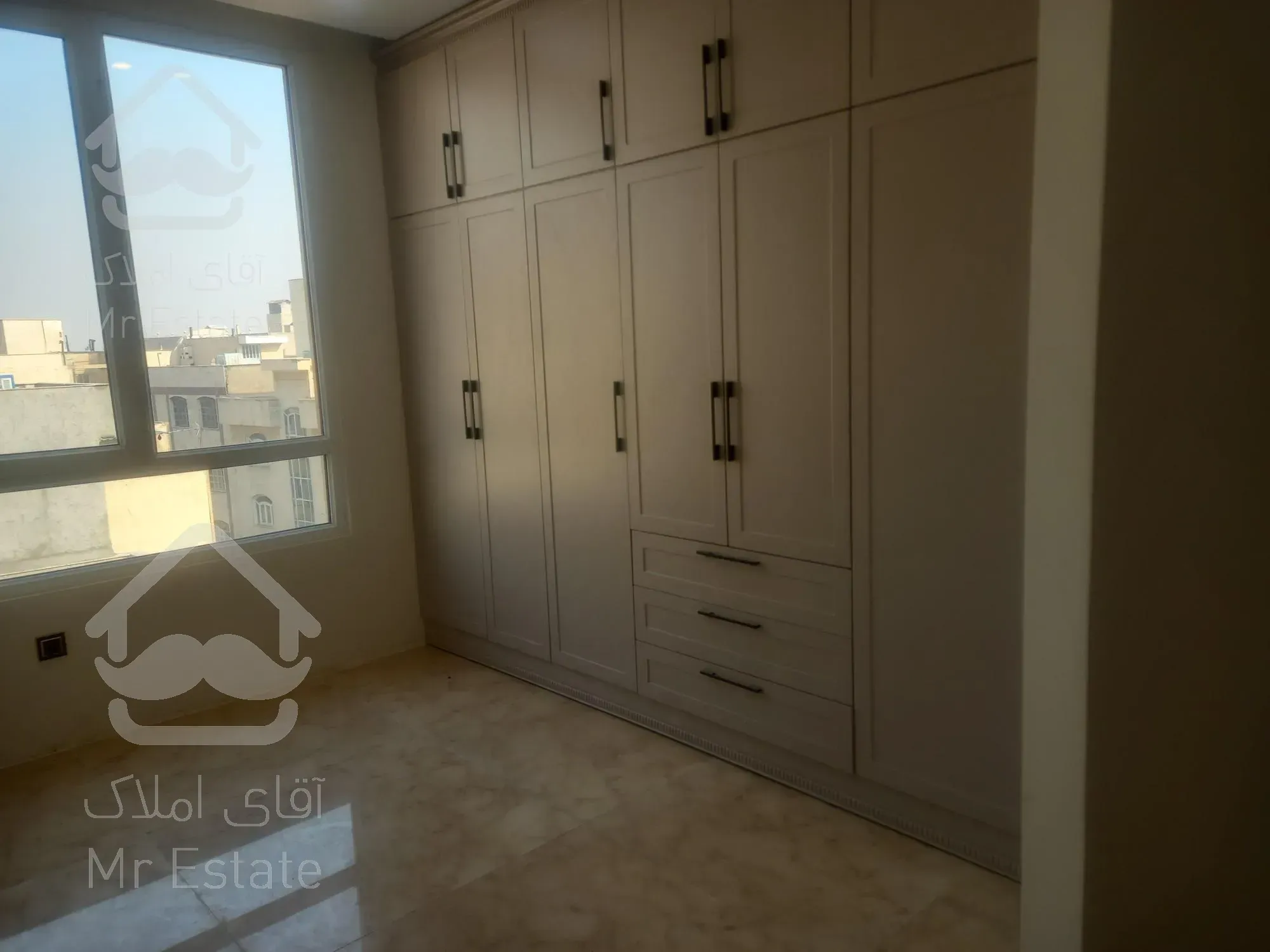 ۴۵۰متر/خانه ویلایی/دربستی/برای ادارات و سفارت خانه