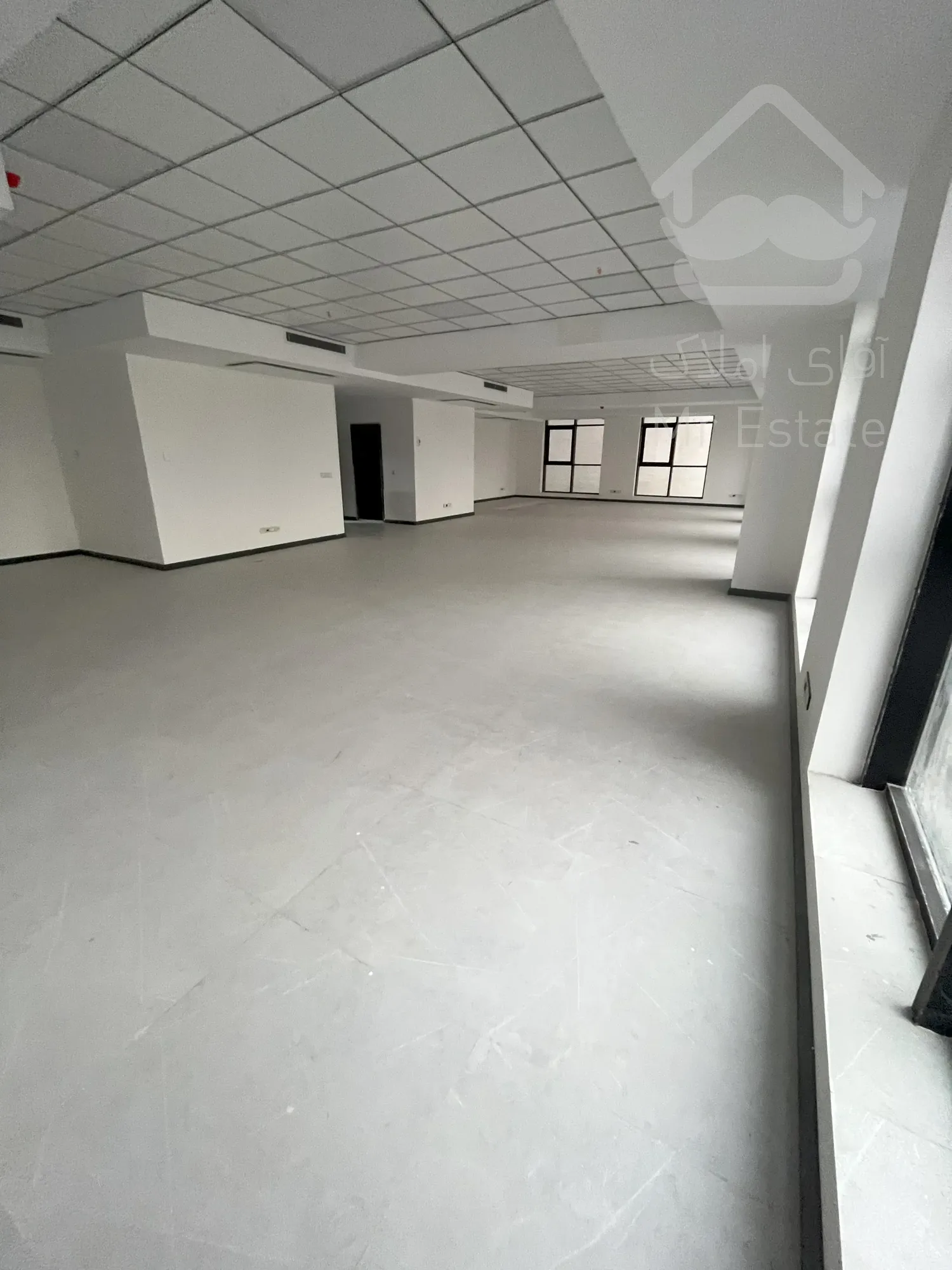 فروش اداری 190 متر در برج اداری اشرفی اصفحانی  با دسترسی عالی