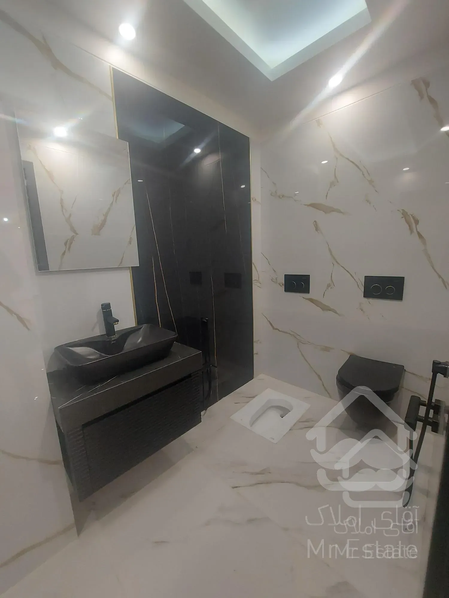 شهرک غرب ۱۵۱متر نوساز خوش نقشه و جذاب