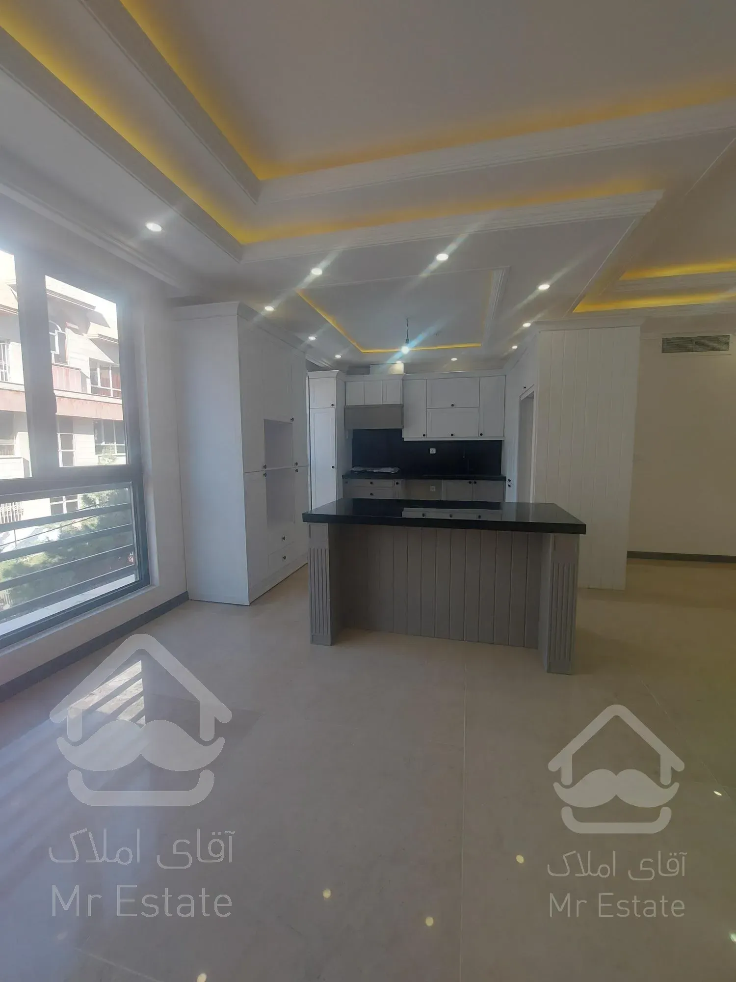 شهرک غرب ۱۵۱متر نوساز خوش نقشه و جذاب