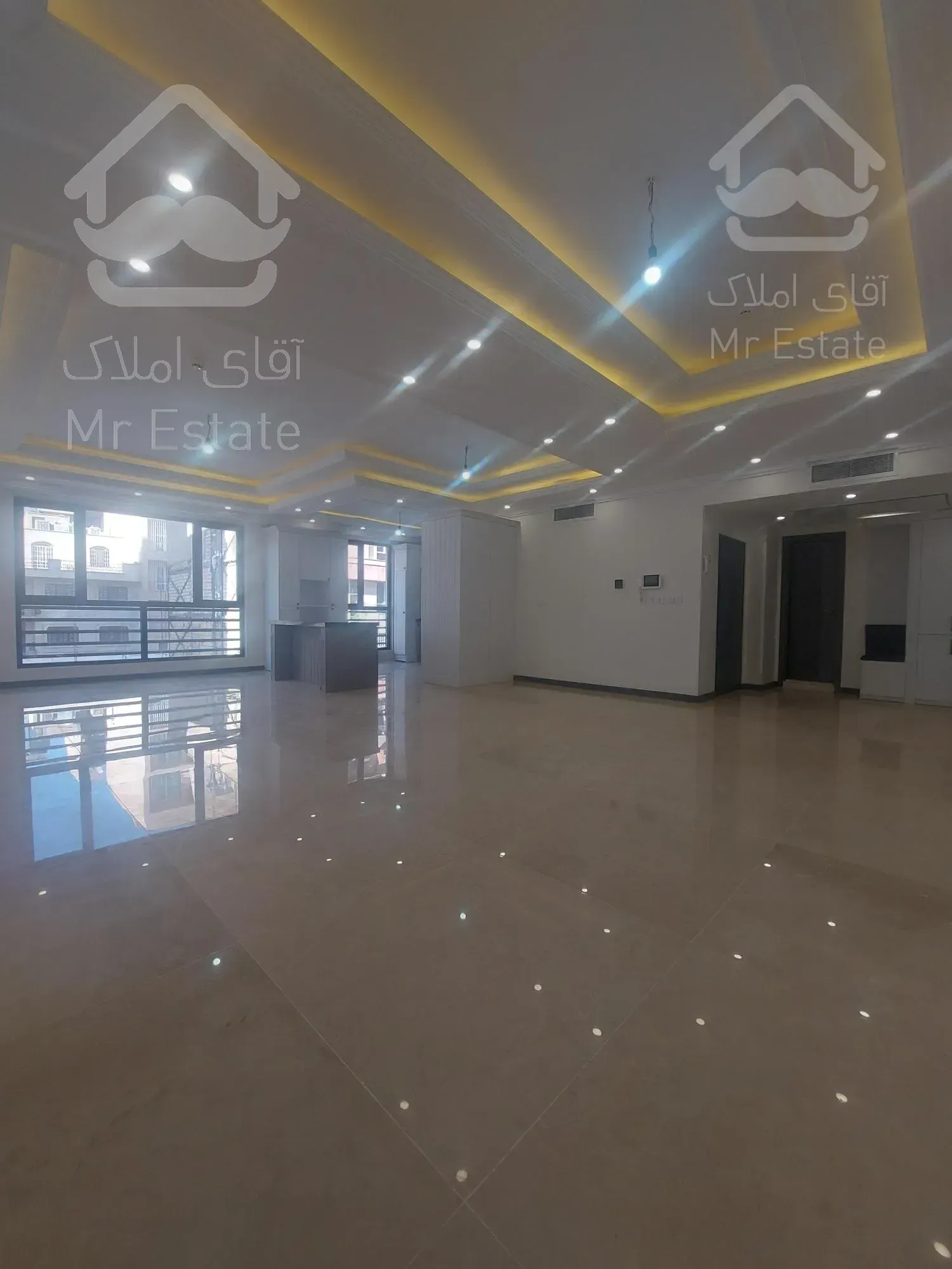 شهرک غرب ۱۵۱متر نوساز خوش نقشه و جذاب