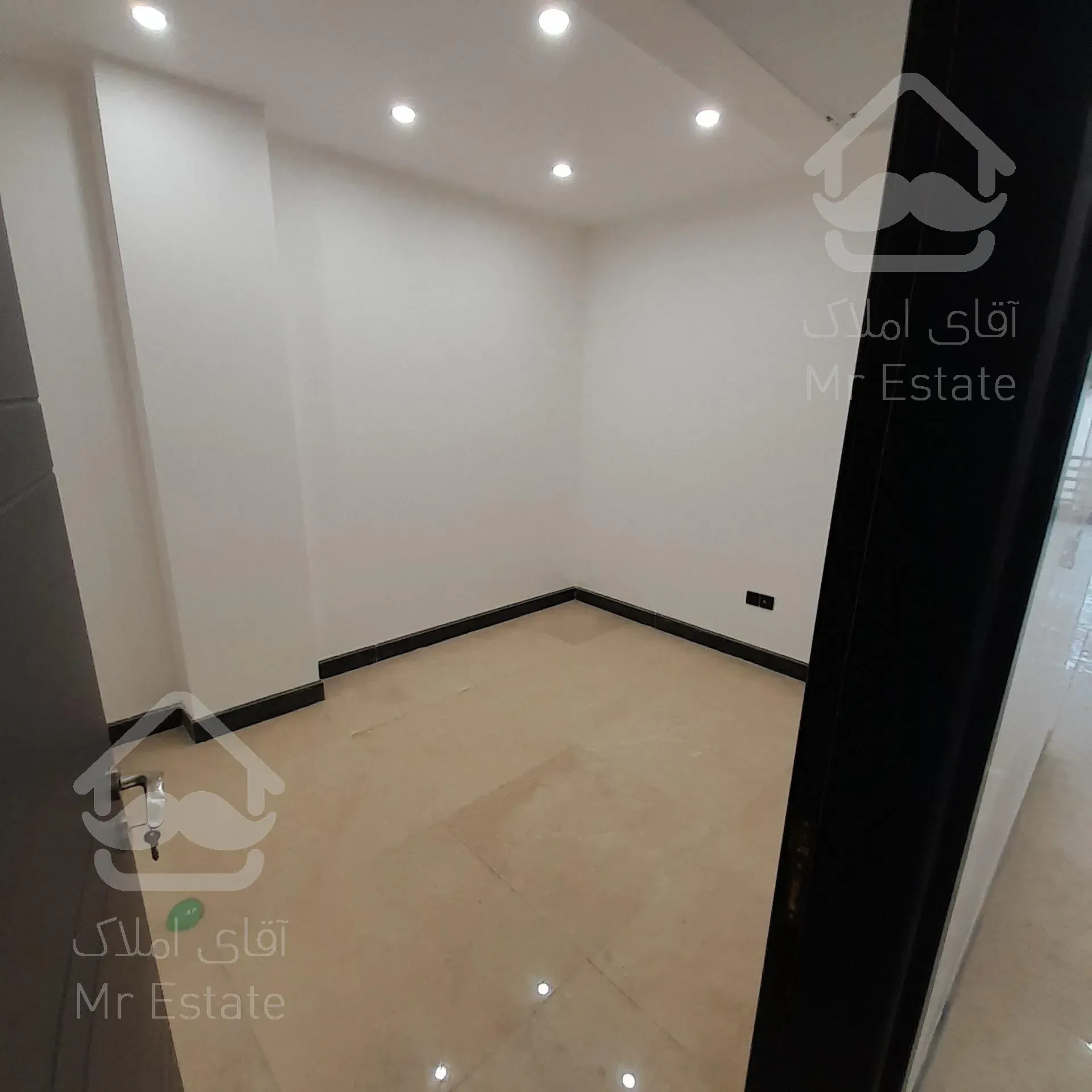 قلب سالاریه. لوکس نشین .خوش متراژ