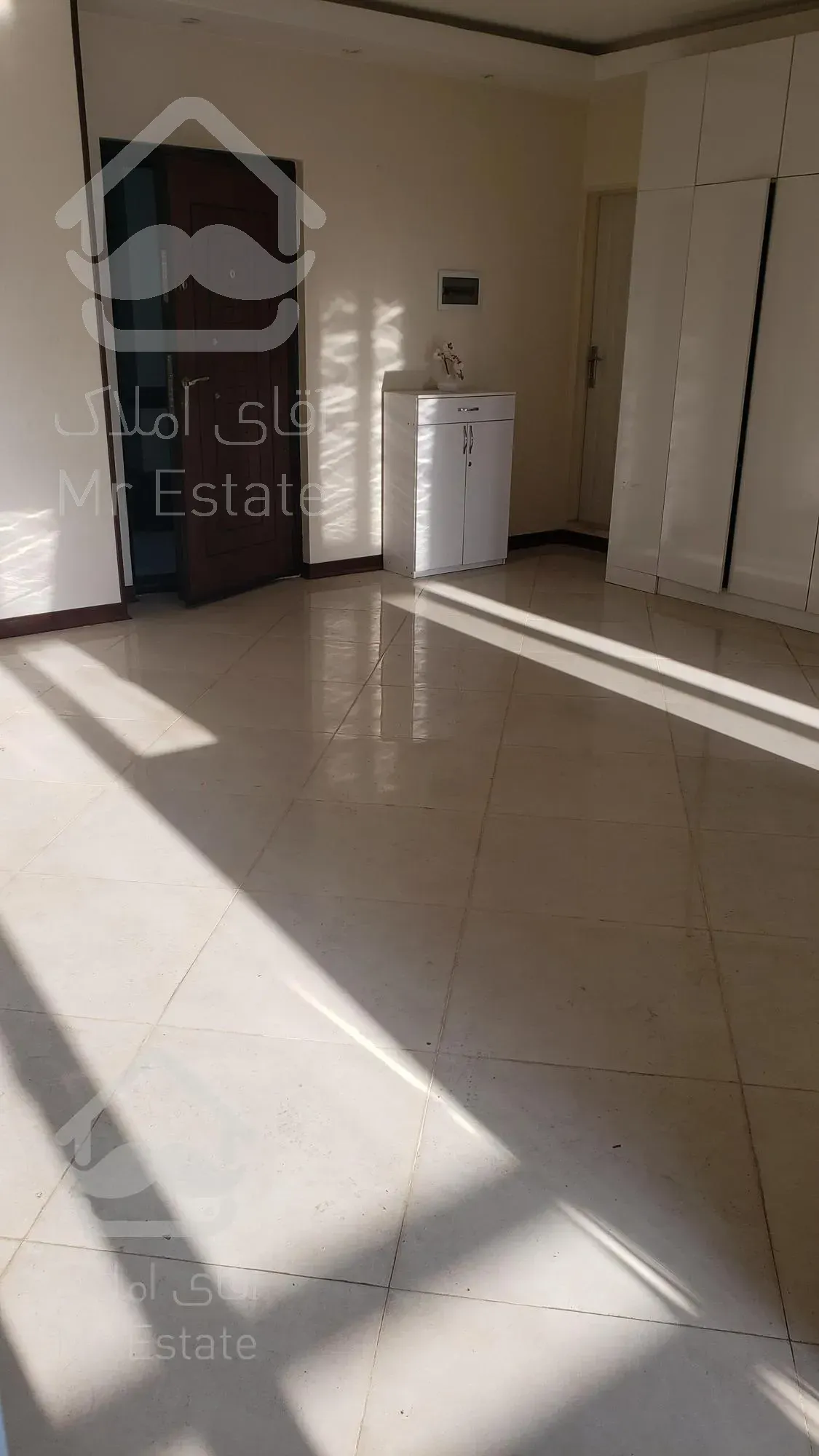 ۶۶ متر ۲ خوابه میدان حر غرق نور