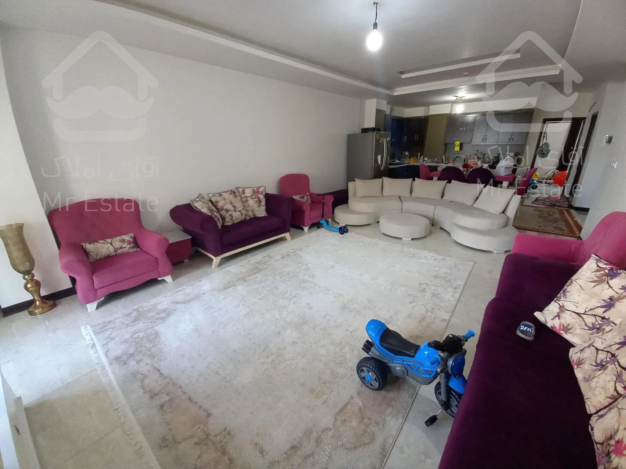 بابلسر خیابان شریعتی//دید دریا و لابی مبله//بی نیاز به تعریف