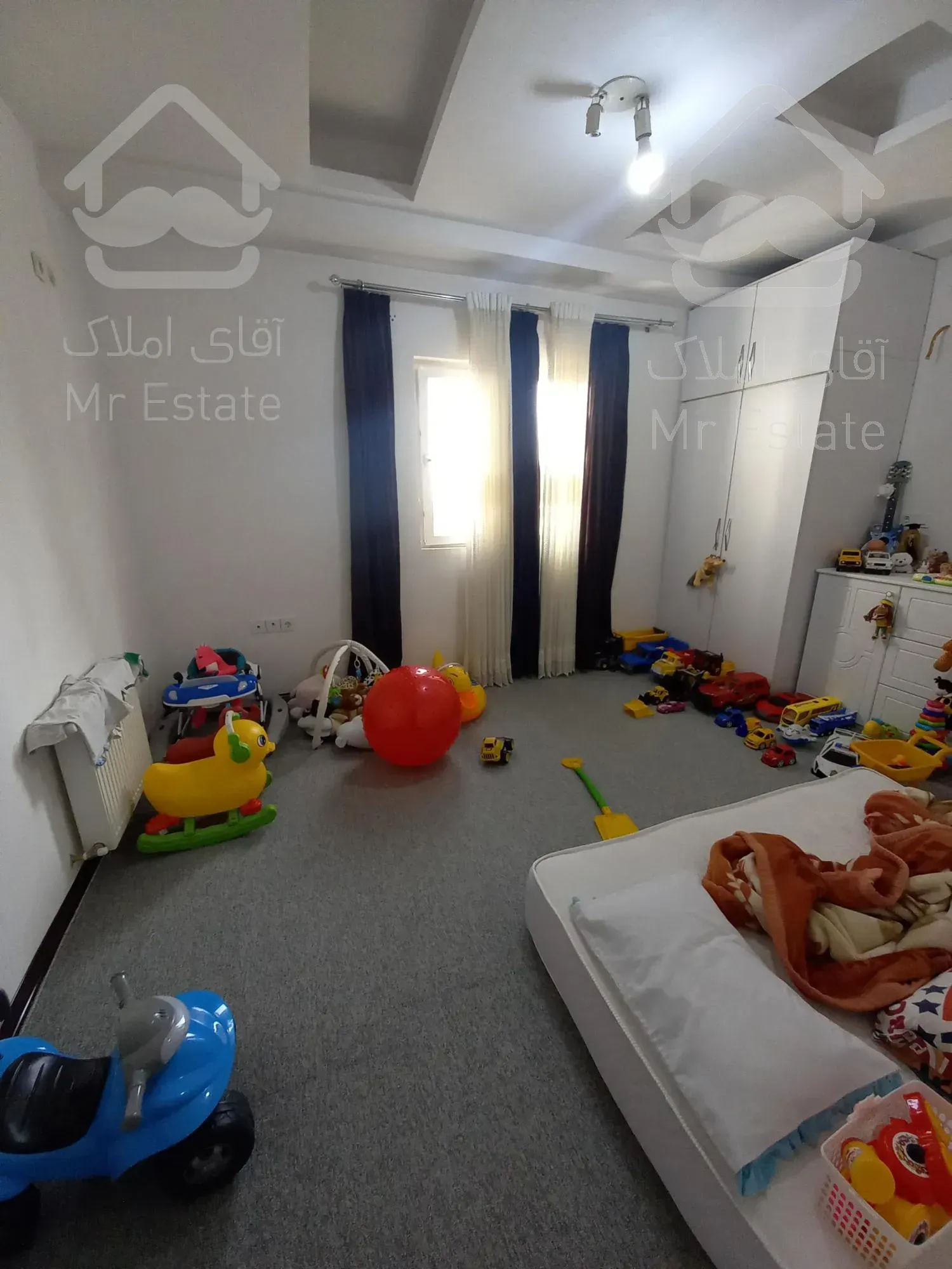 بابلسر خیابان شریعتی//دید دریا و لابی مبله//بی نیاز به تعریف