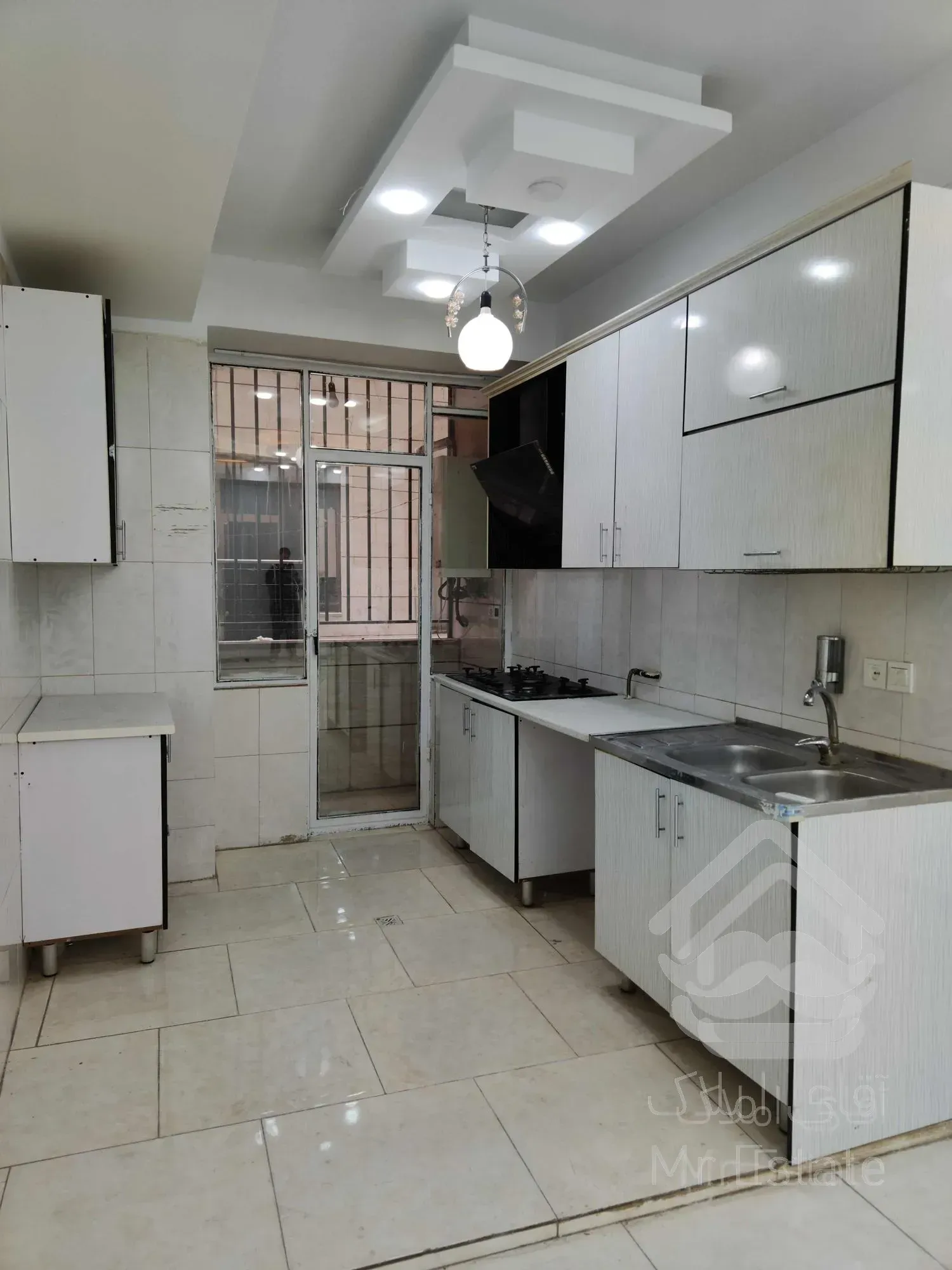 60 متری زیر قیمت منطقه