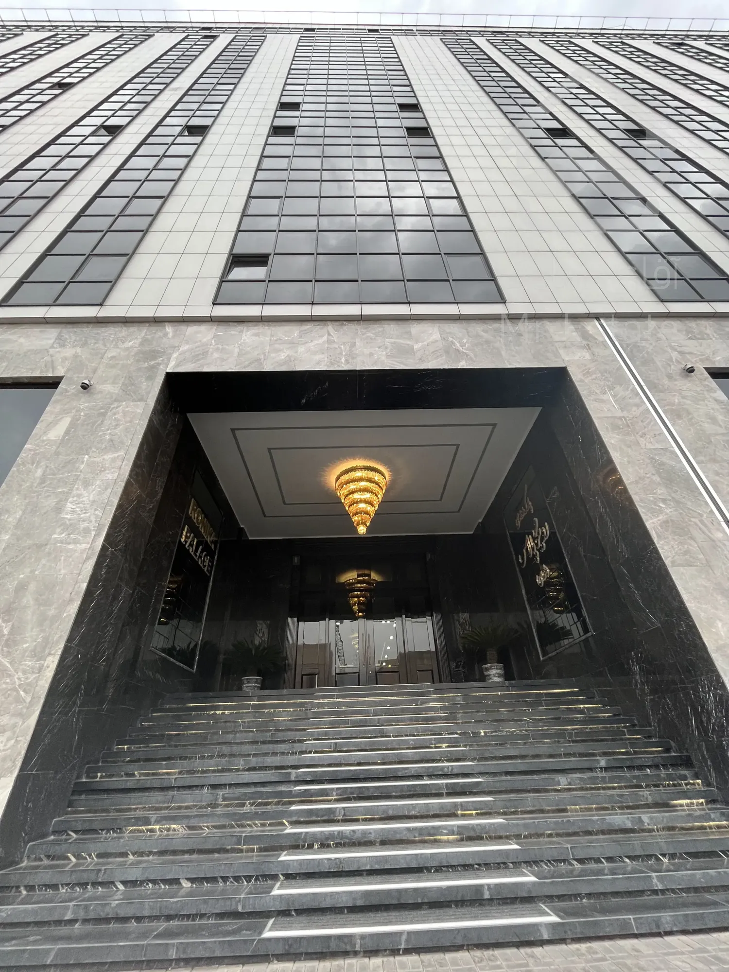 فروش واحد اداری 169 متری لوکس سند اداری در رونیکا پالاس غروی