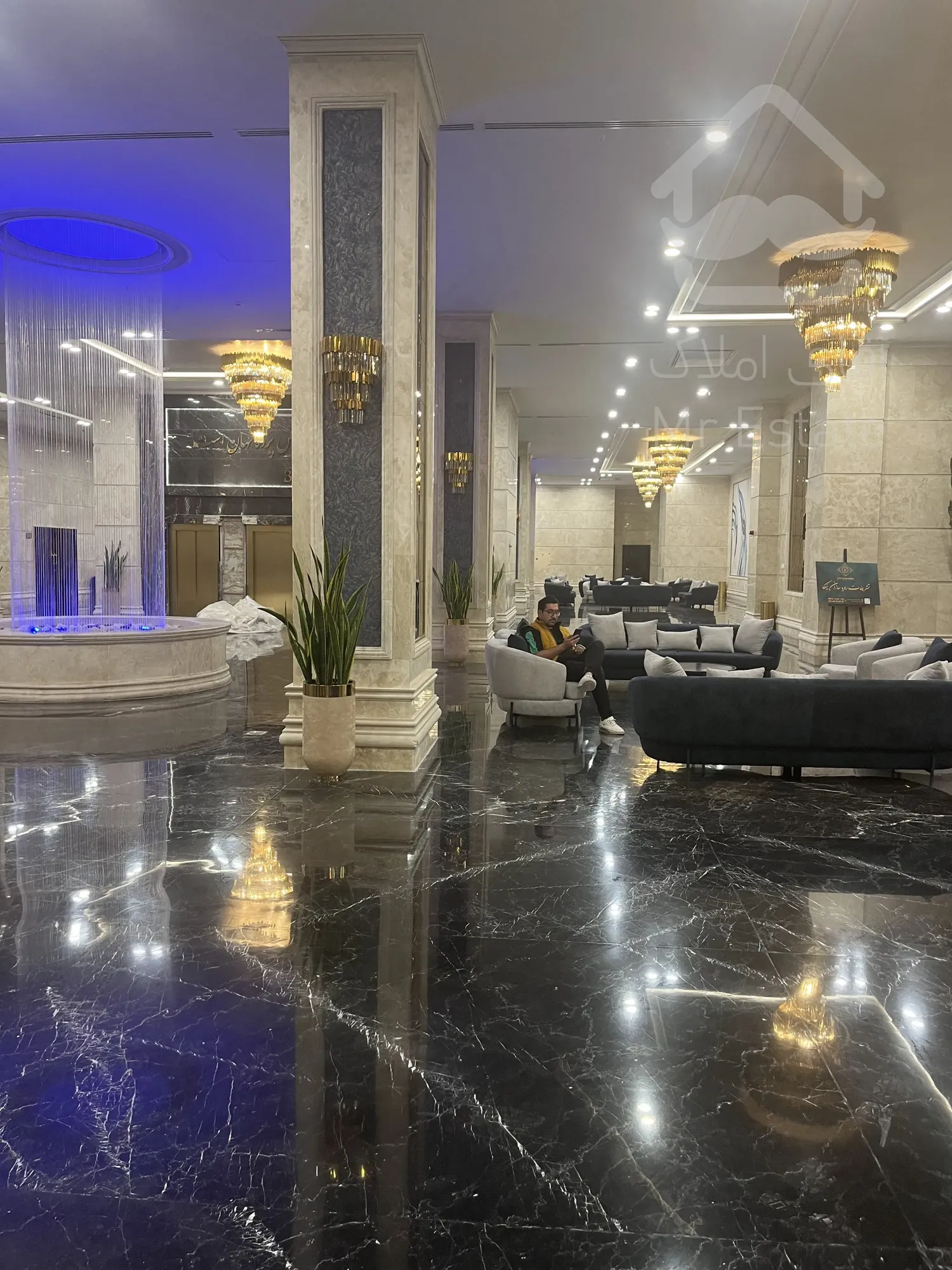 پیش فروش مغازه (طلا)29متری با اقساط36ماهه در مدرنترین مرکزتجاری اداری غرب تهران