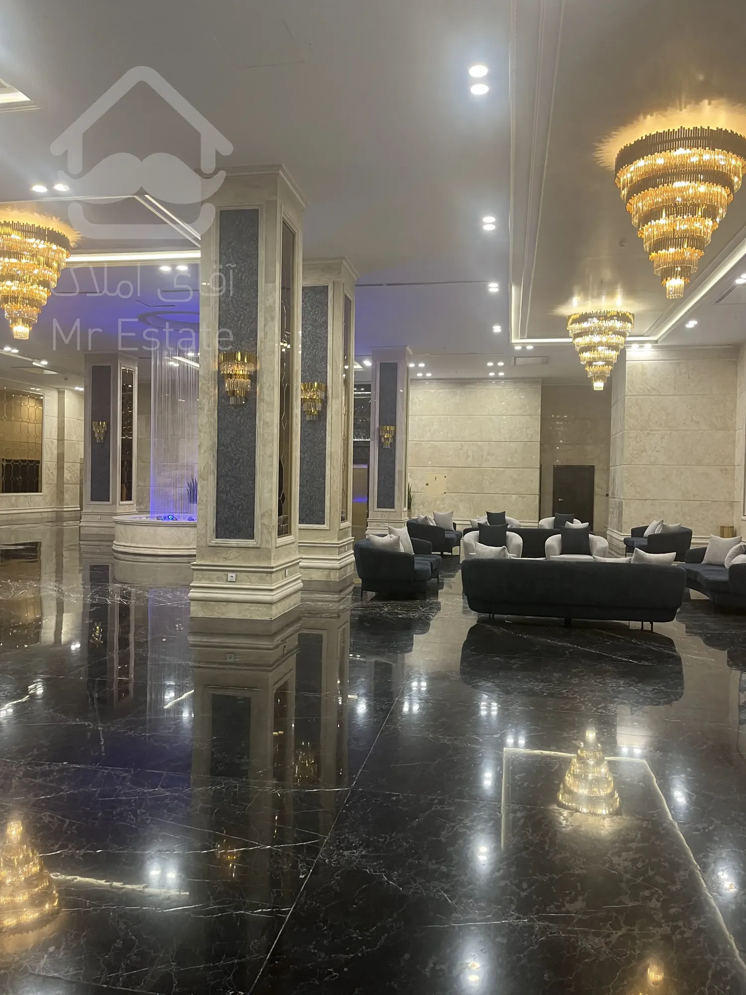 پیش فروش مغازه 32 متری با شرایط پرداخت ویژه در مجتمع تجاری میرزابابایی