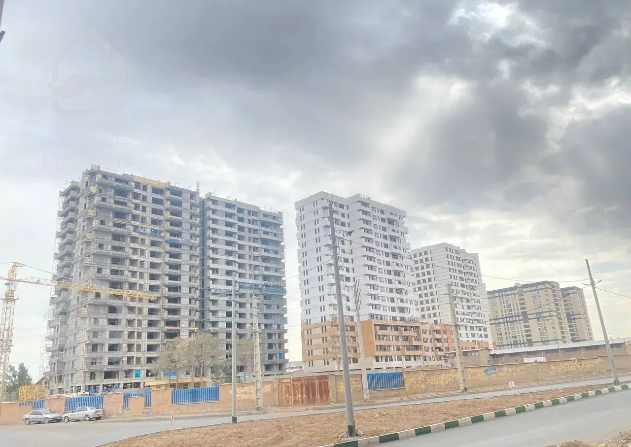 آپارتمان ۱۱۵متری برج نیایش زعفرانیه قم