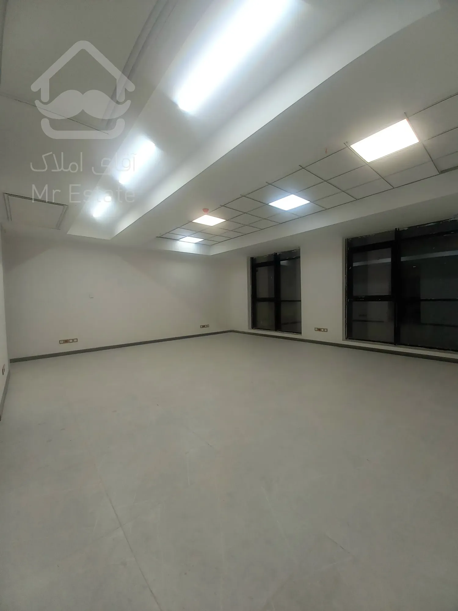 فروش واحد 69 متر اداری رونیکاپالاس در پونک