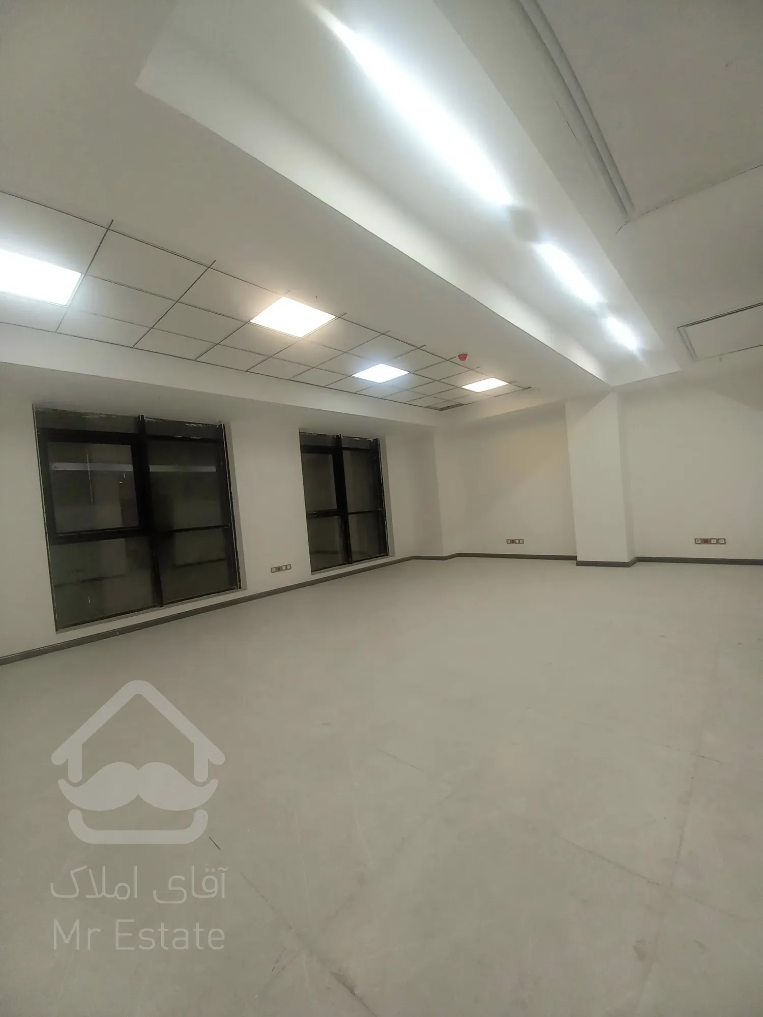 فروش واحد 69 متر اداری رونیکاپالاس در پونک