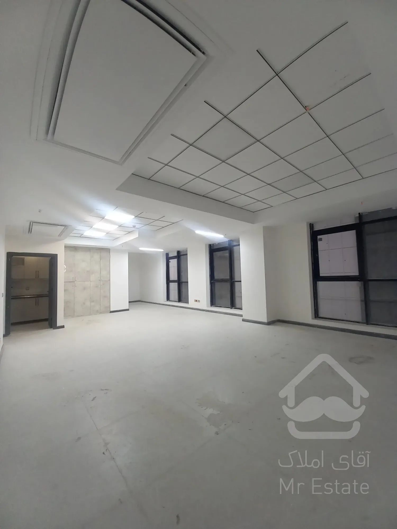 فروش واحد اداری 85 متر رونیکاپالاس غروی در پونک