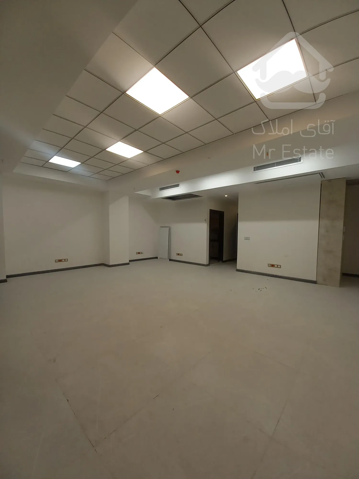 فروش اداری در پونک/127متر/سیستم تمام هوشمند/سند تک برگ  اداری/دسترسی24ساعته به واحد