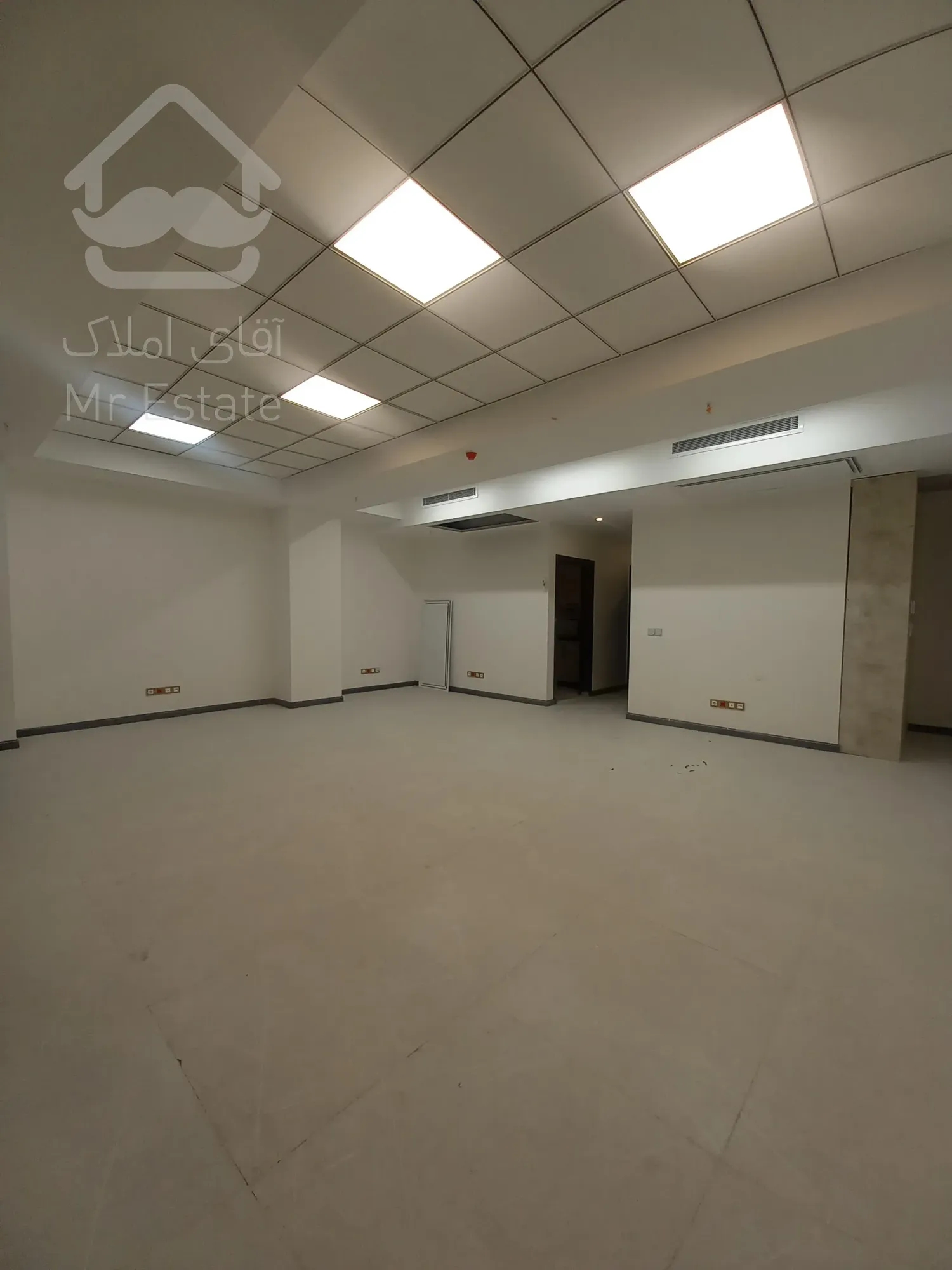 فروش اداری در پونک/169متر/سیستم تمام هوشمند/سند تک برگ  اداری/دسترسی24ساعته به واحد