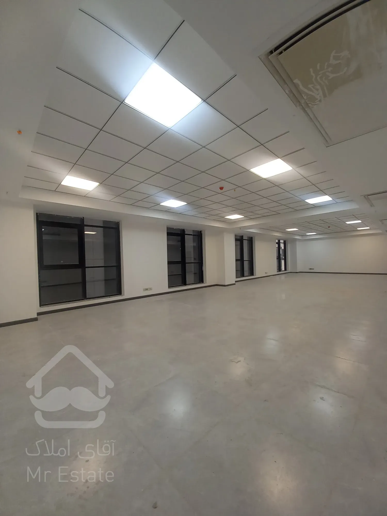 فروش واحد169متری/برج رونیکاپالاس غروی/حاج رحیم قربانی