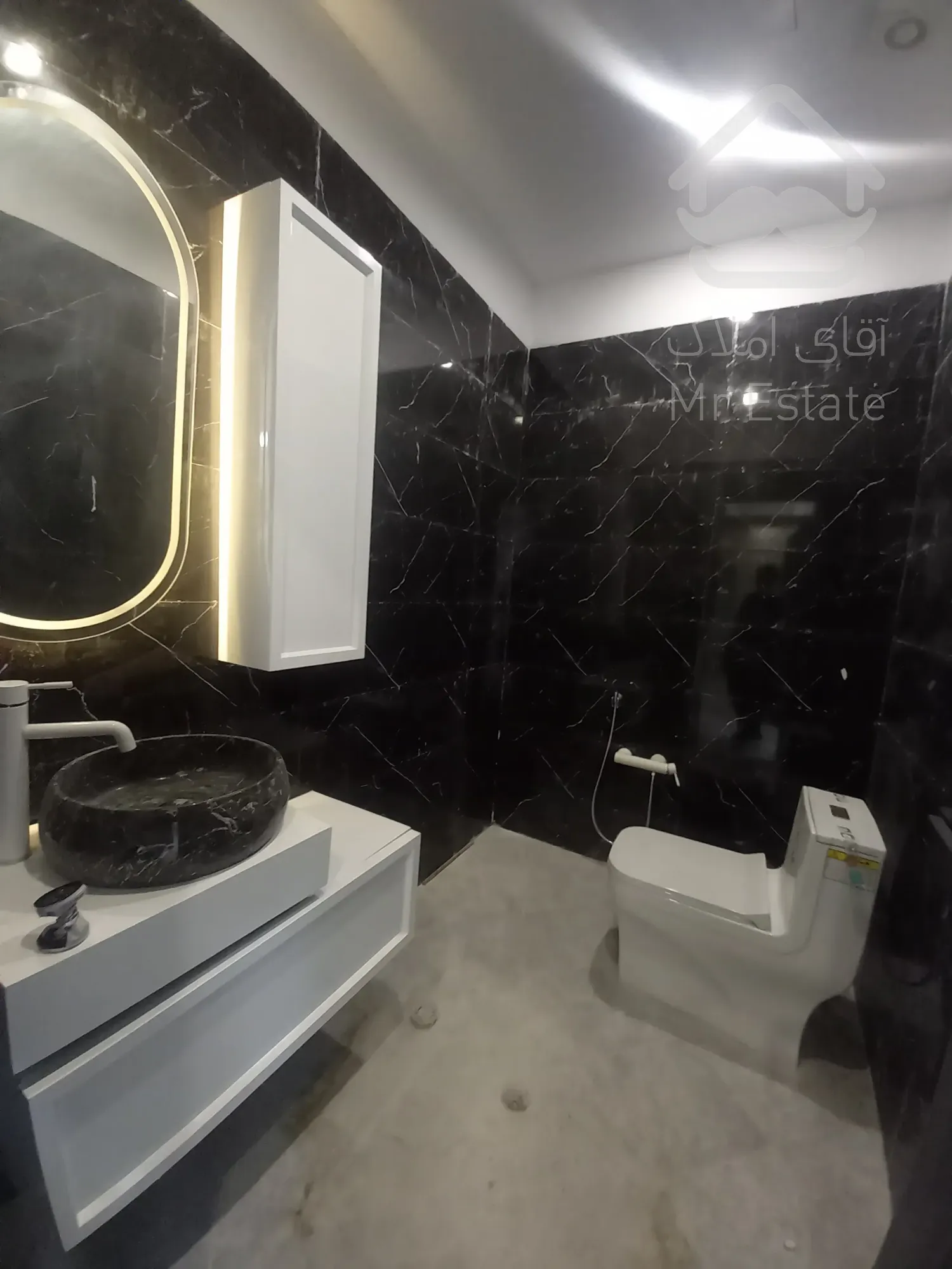 فروش واحد169متری.برج رونیکاپالاس غروی/حاج رحیم قربانی