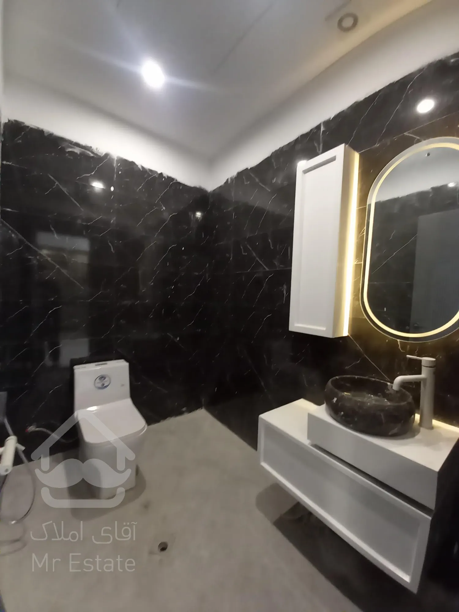 اجاره اداری با امکانات هتلینگ در رونیکا پالاس غروی