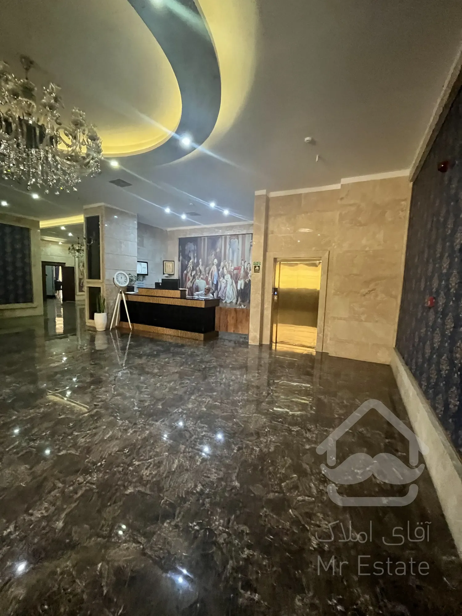 پیش فروش آپارتمان 126 متری در رونیکا پالاس