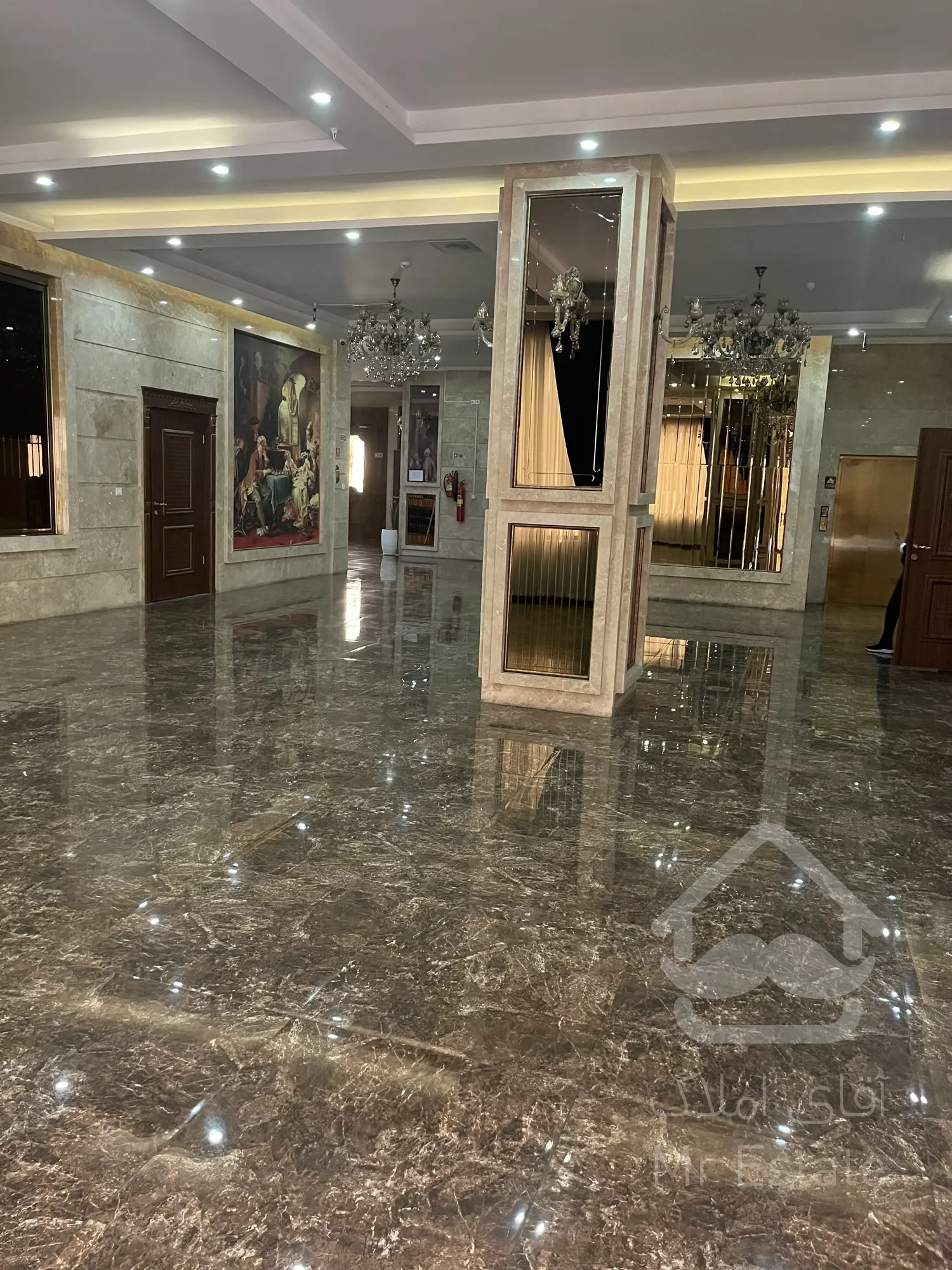 فروش واحد شیک ومدرن پروژه رونیکاپالاس کوهک