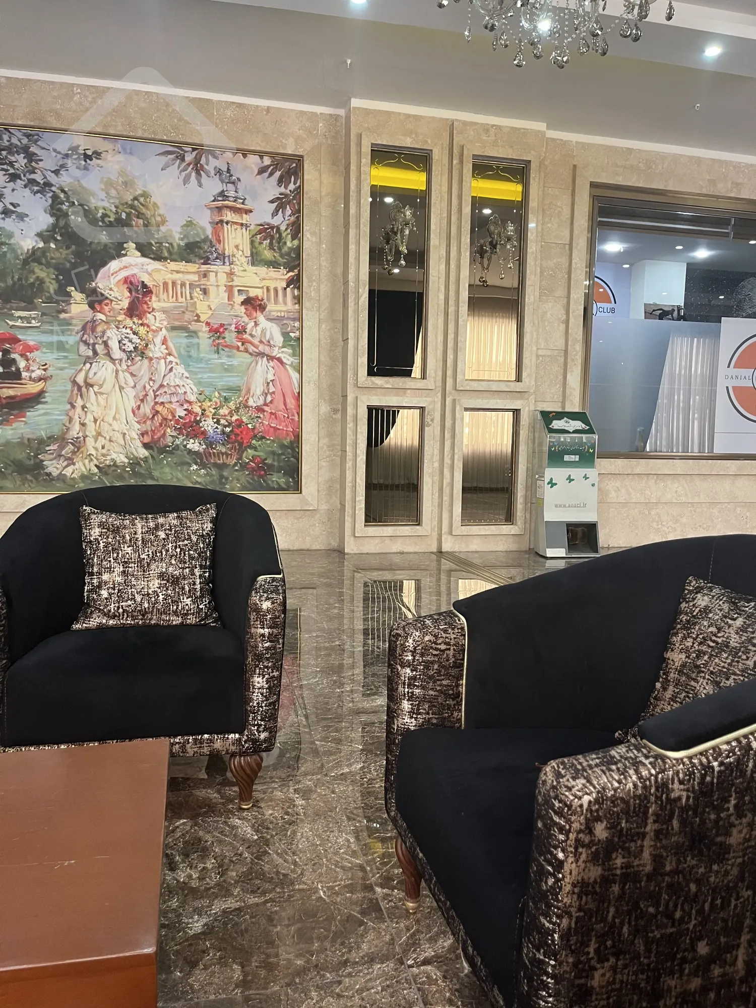 فروش آپارتمان 116 متری خوش نقشه دو خواب در رونیکا پالاس کوهک