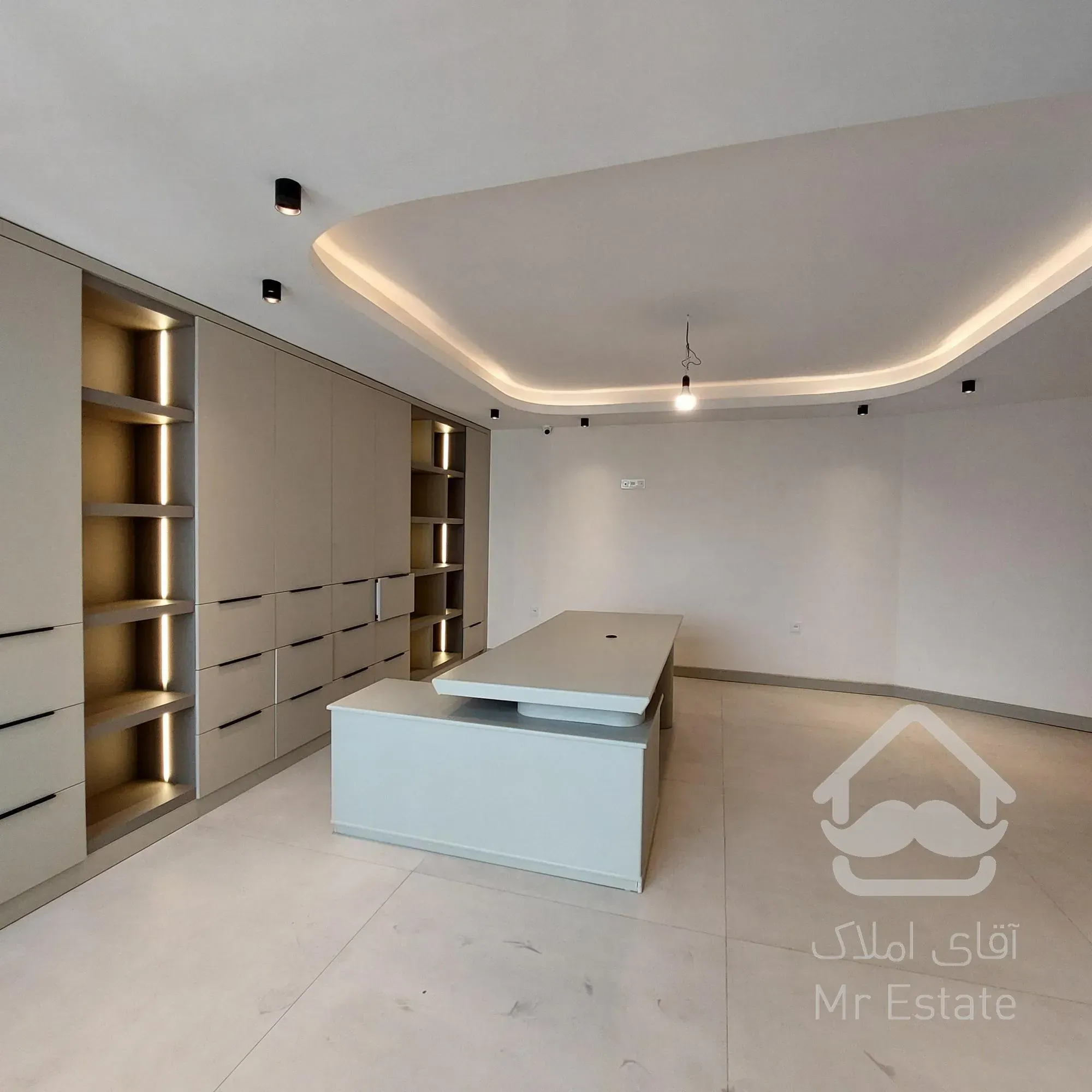 ۷۵متر ونک ۳ساله فول‌امکانات آفتابگیر