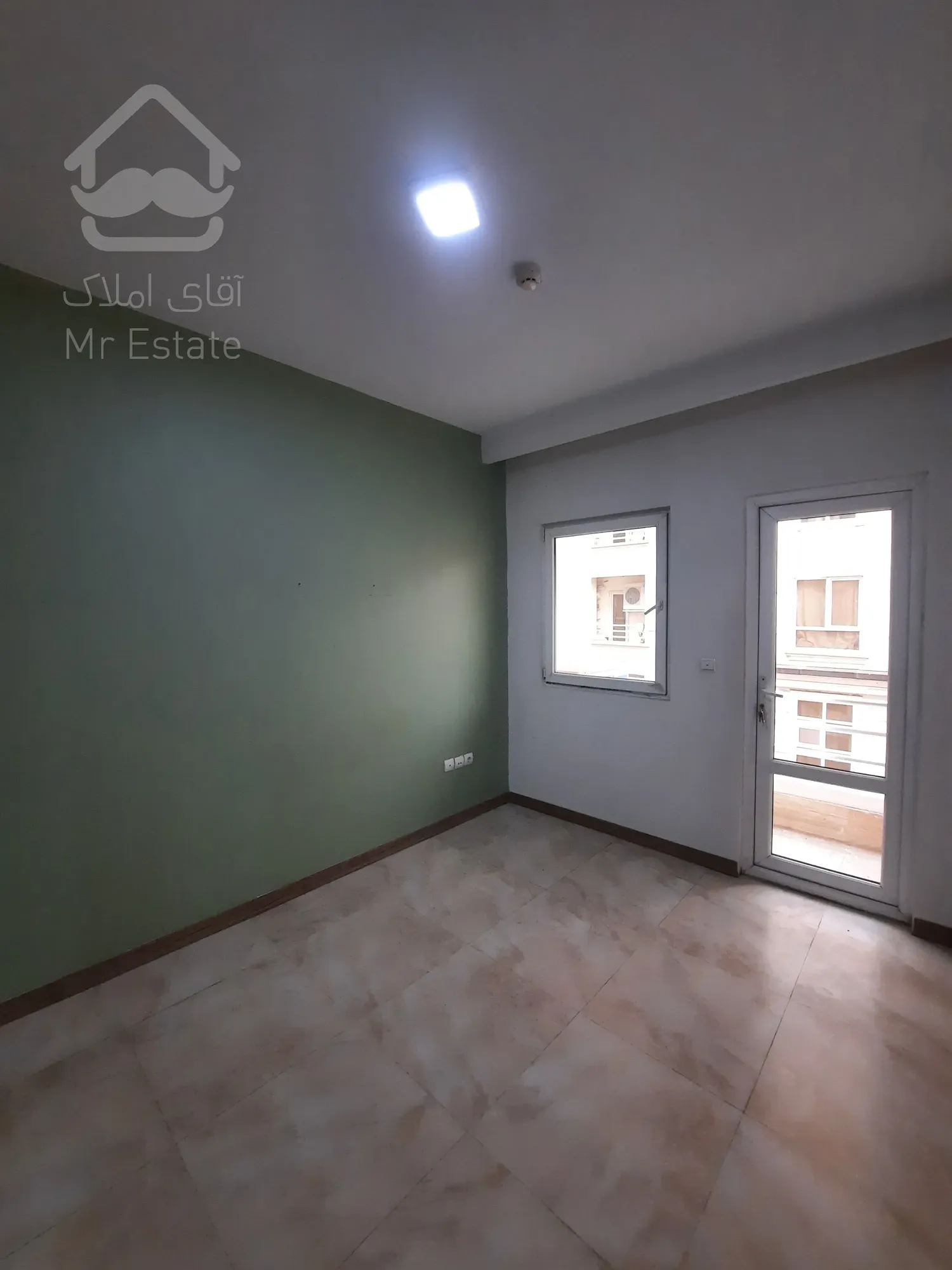 آپارتمان ۶۵ متری تکخواب استخردار فردوس شرق