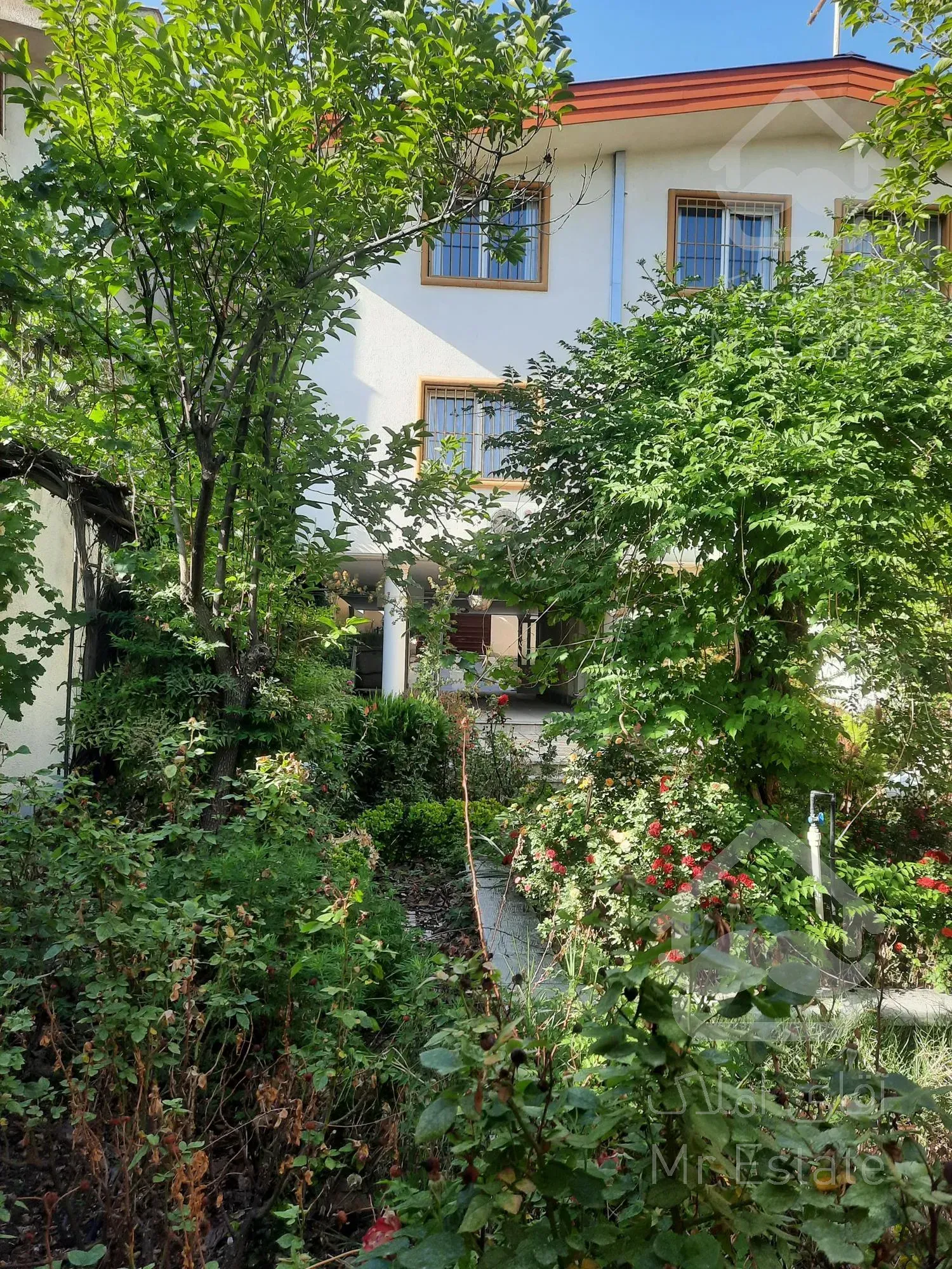 ویلایی دوبلکس ۳۴۰ متر شهرک دانشگاه شریف اردستانی چیتگر