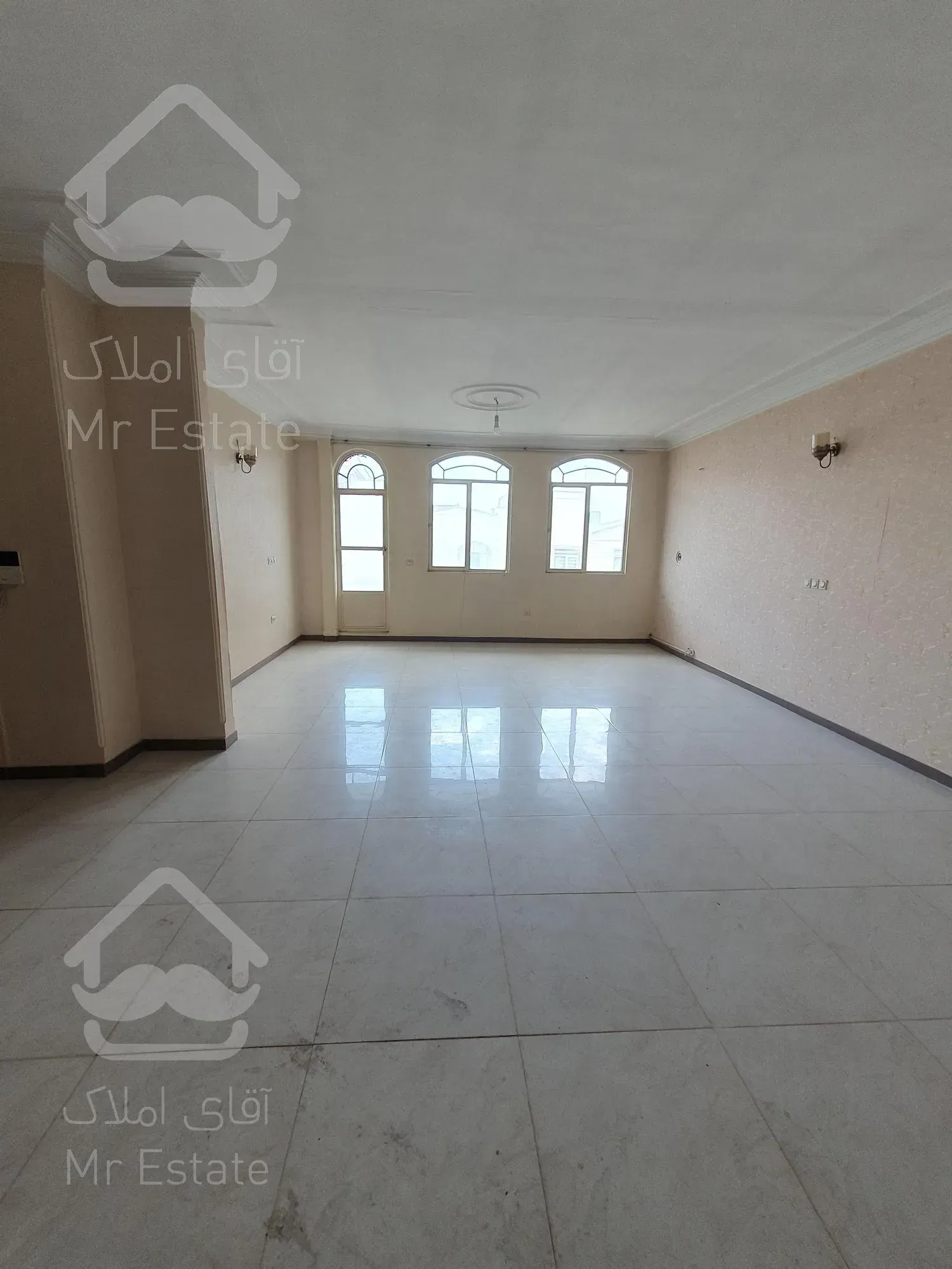 ۱۱۰ متر آپارتمان مسکونی شهرک راه آهن یاس